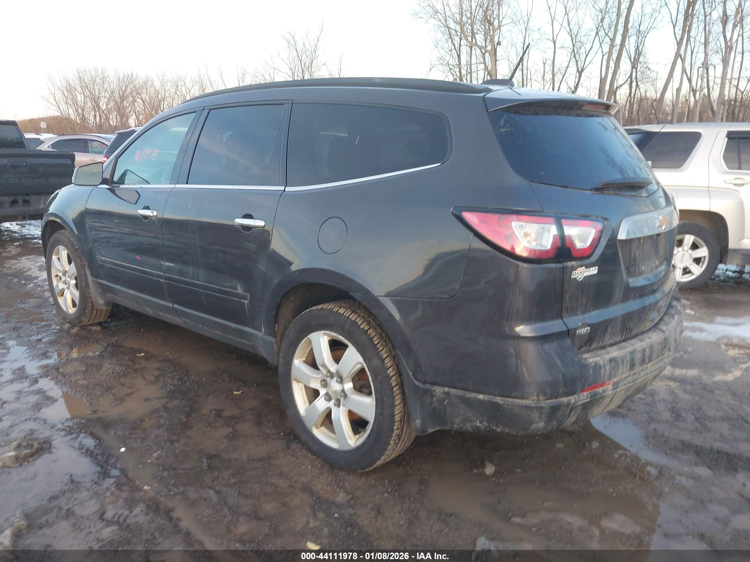 CHEVROLET TRAVERSE image 3