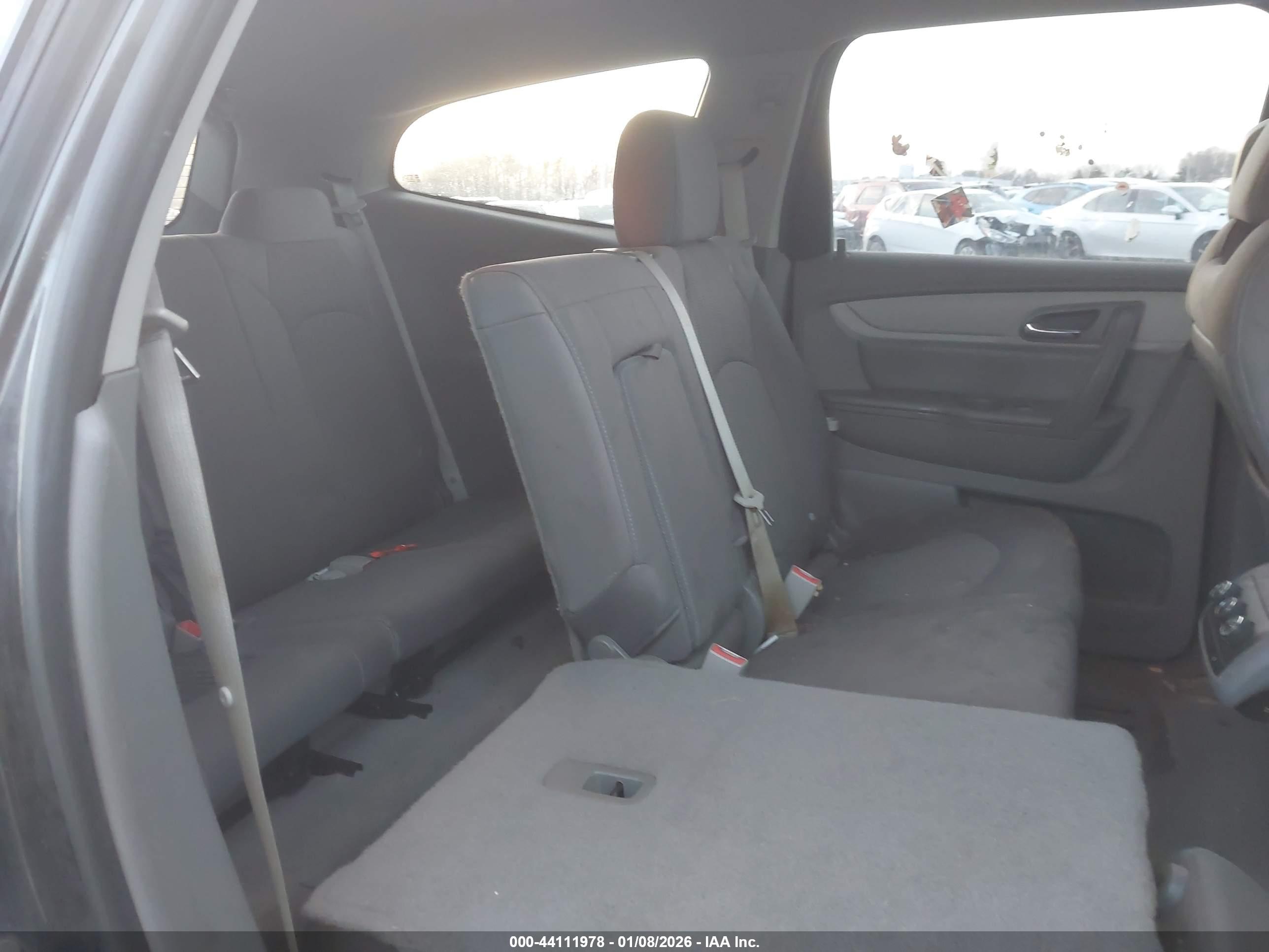CHEVROLET TRAVERSE image 8