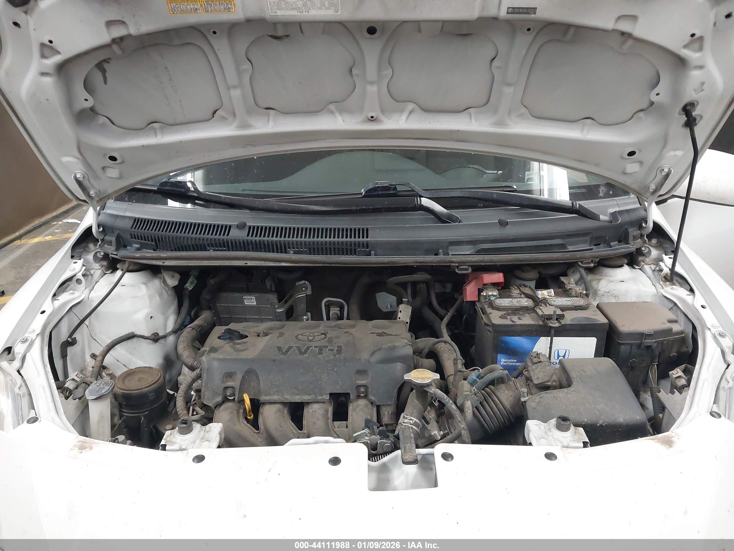 TOYOTA YARIS image 10
