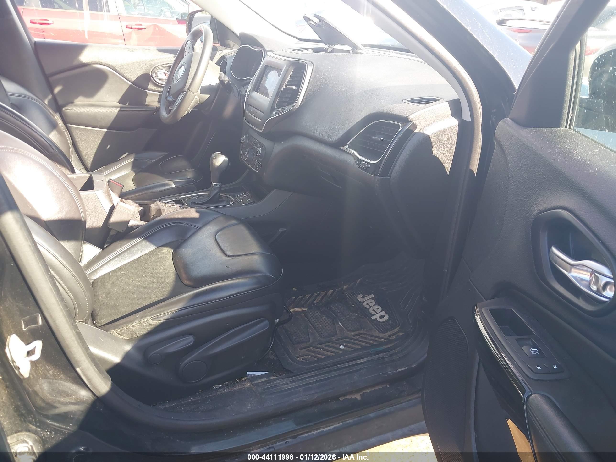 JEEP CHEROKEE image 5