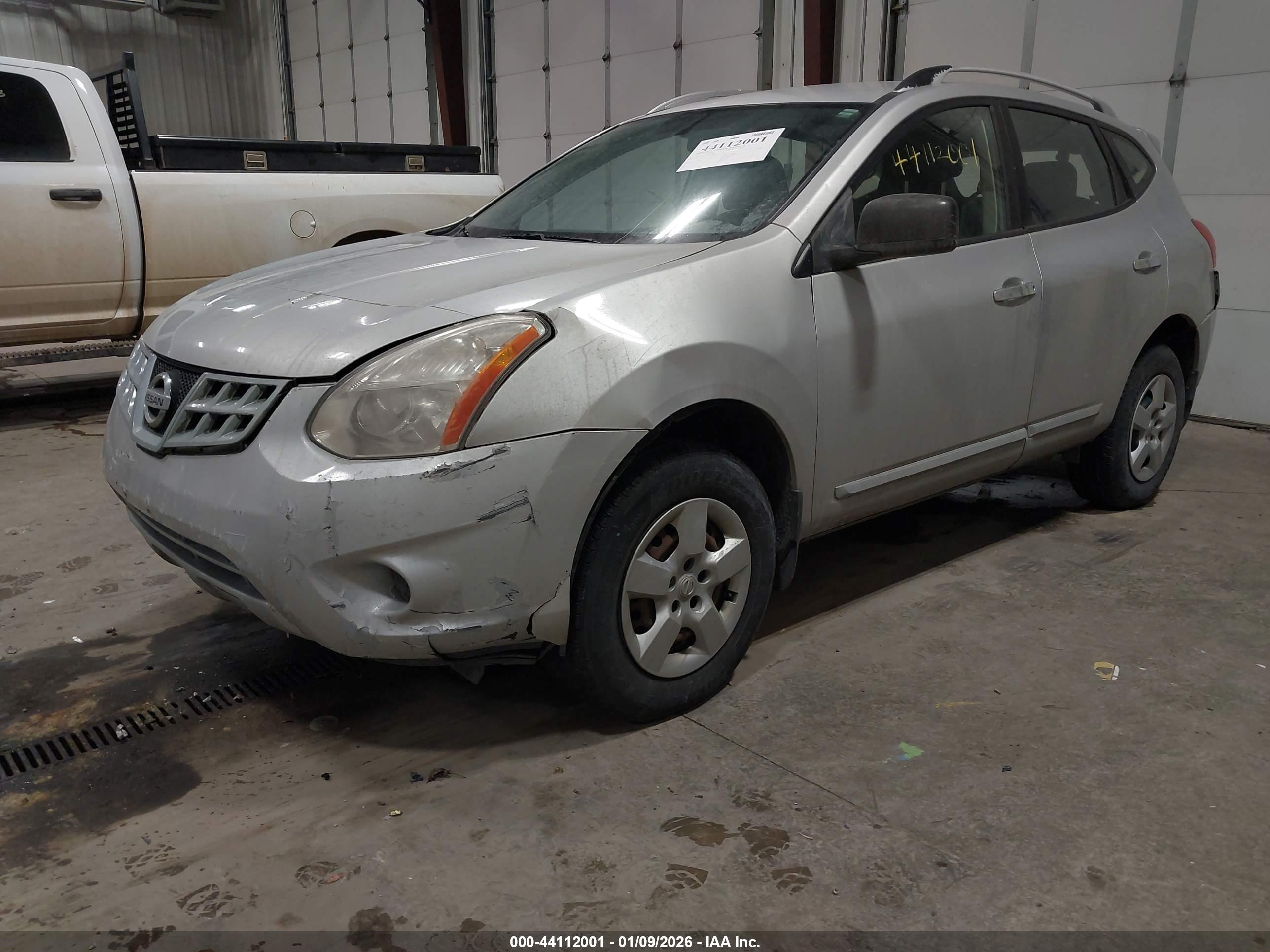 NISSAN ROGUE image 2
