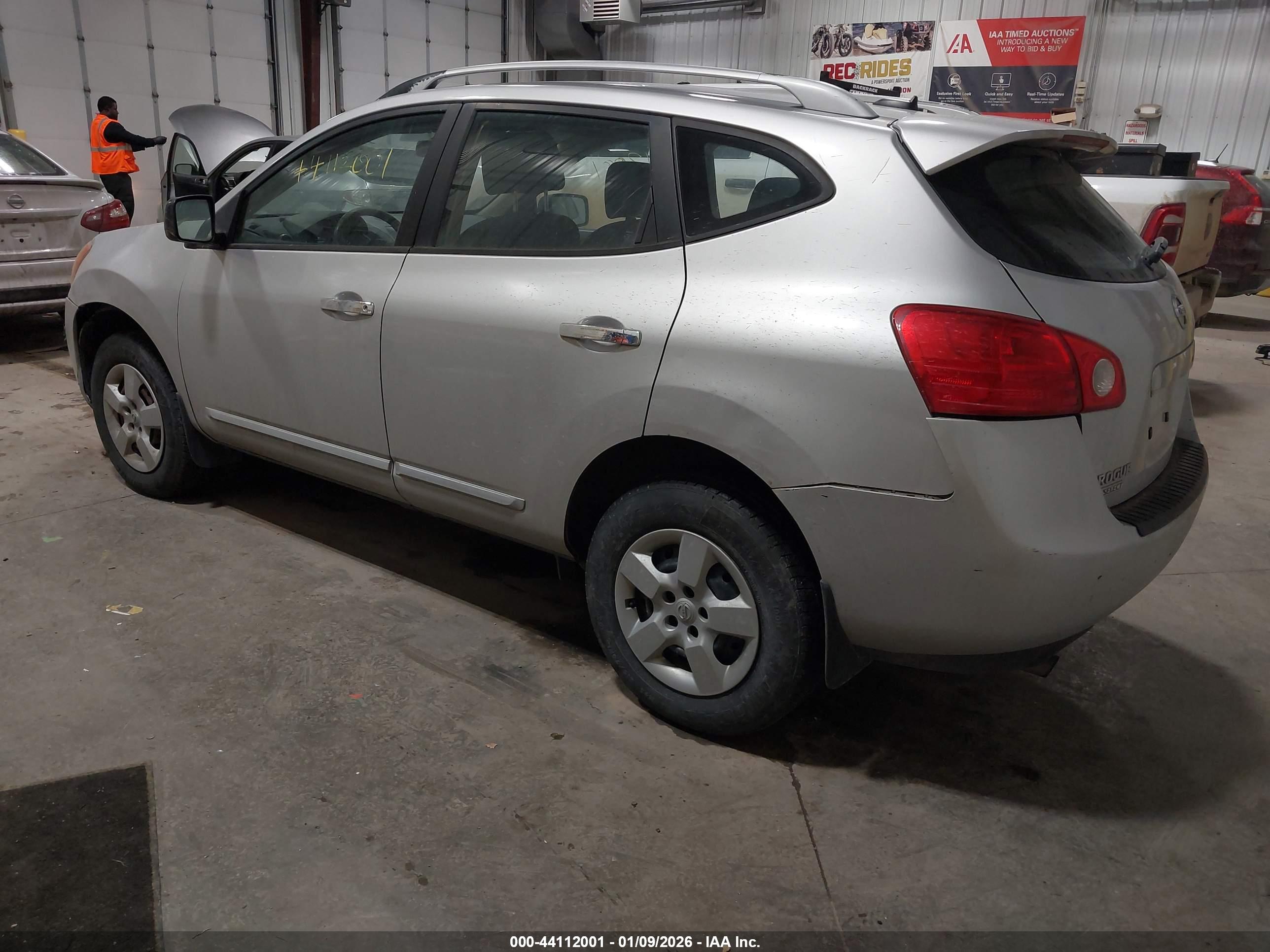 NISSAN ROGUE image 3