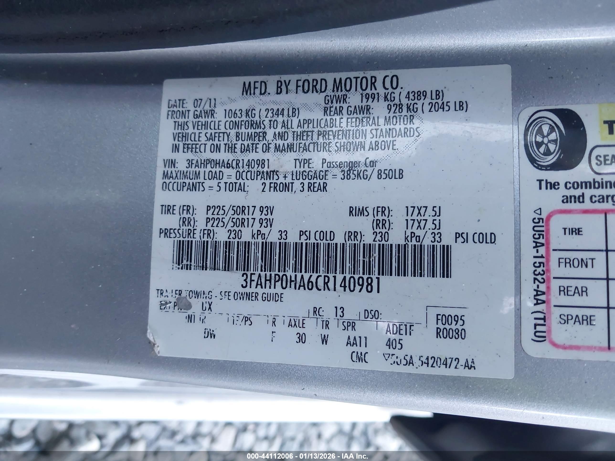 FORD FUSION image 9