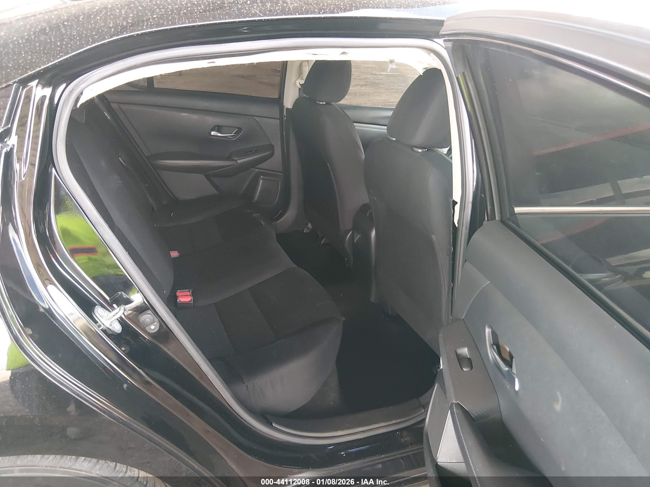 NISSAN SENTRA image 8
