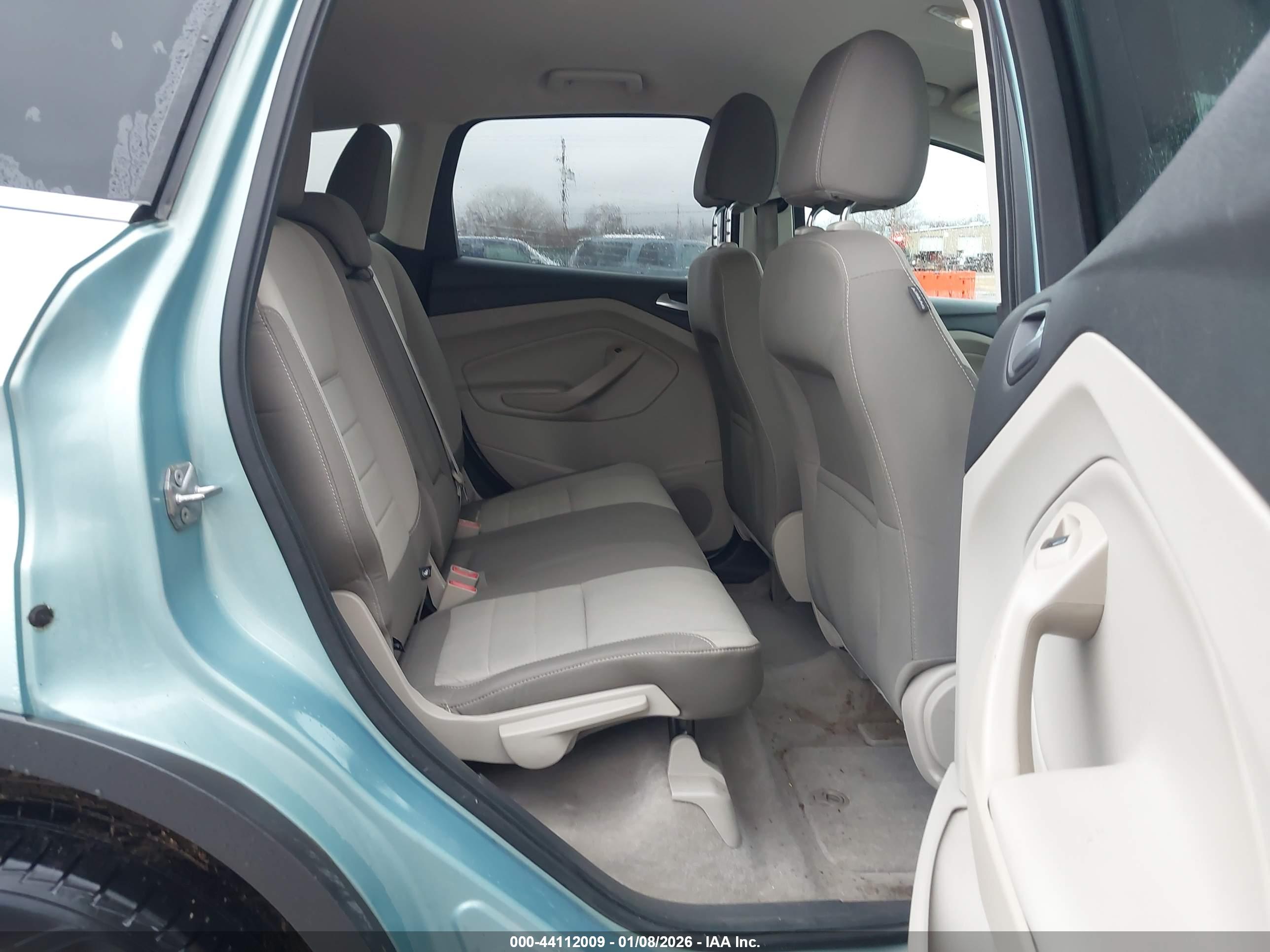 FORD ESCAPE image 8