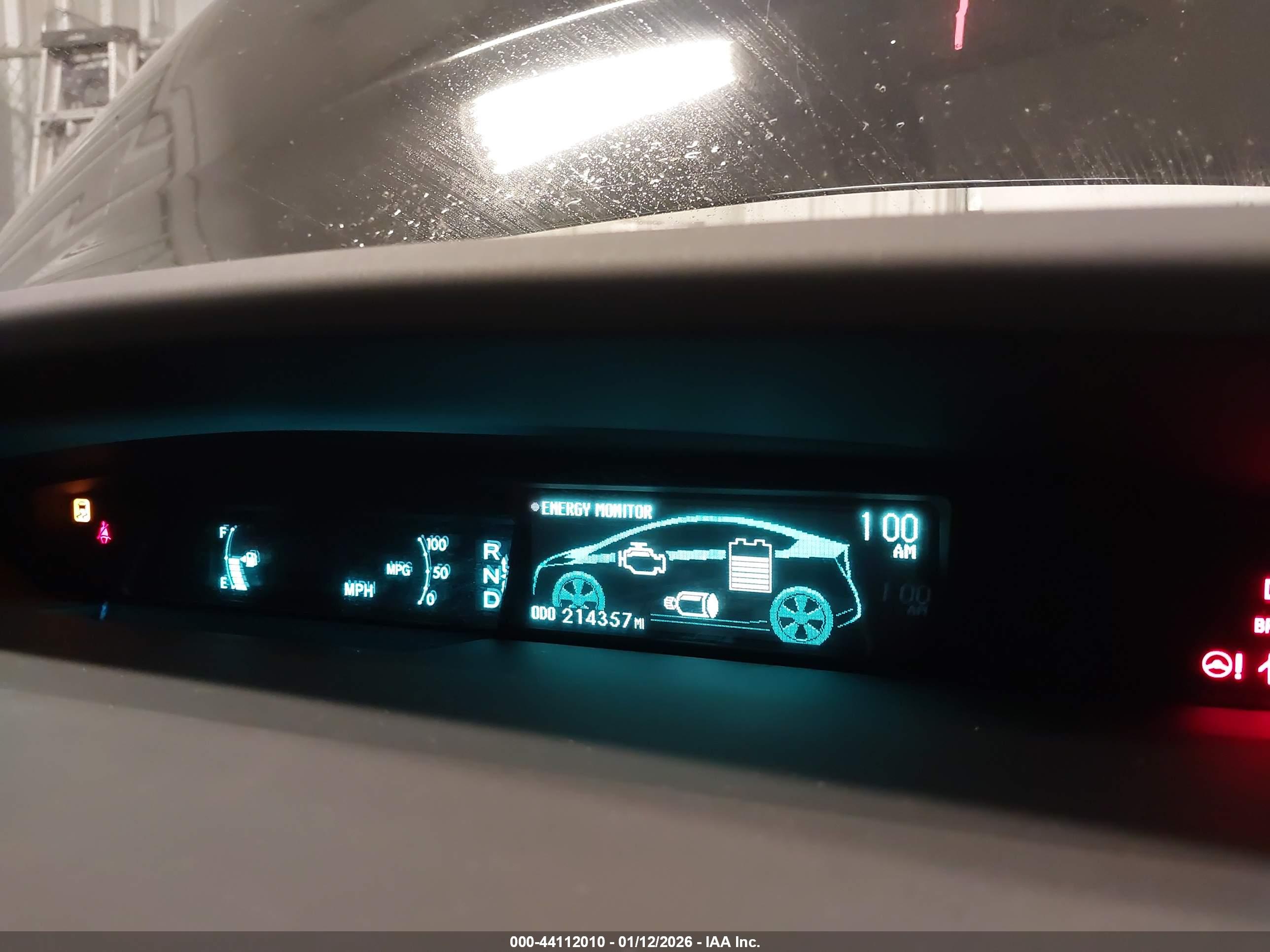 TOYOTA PRIUS image 7