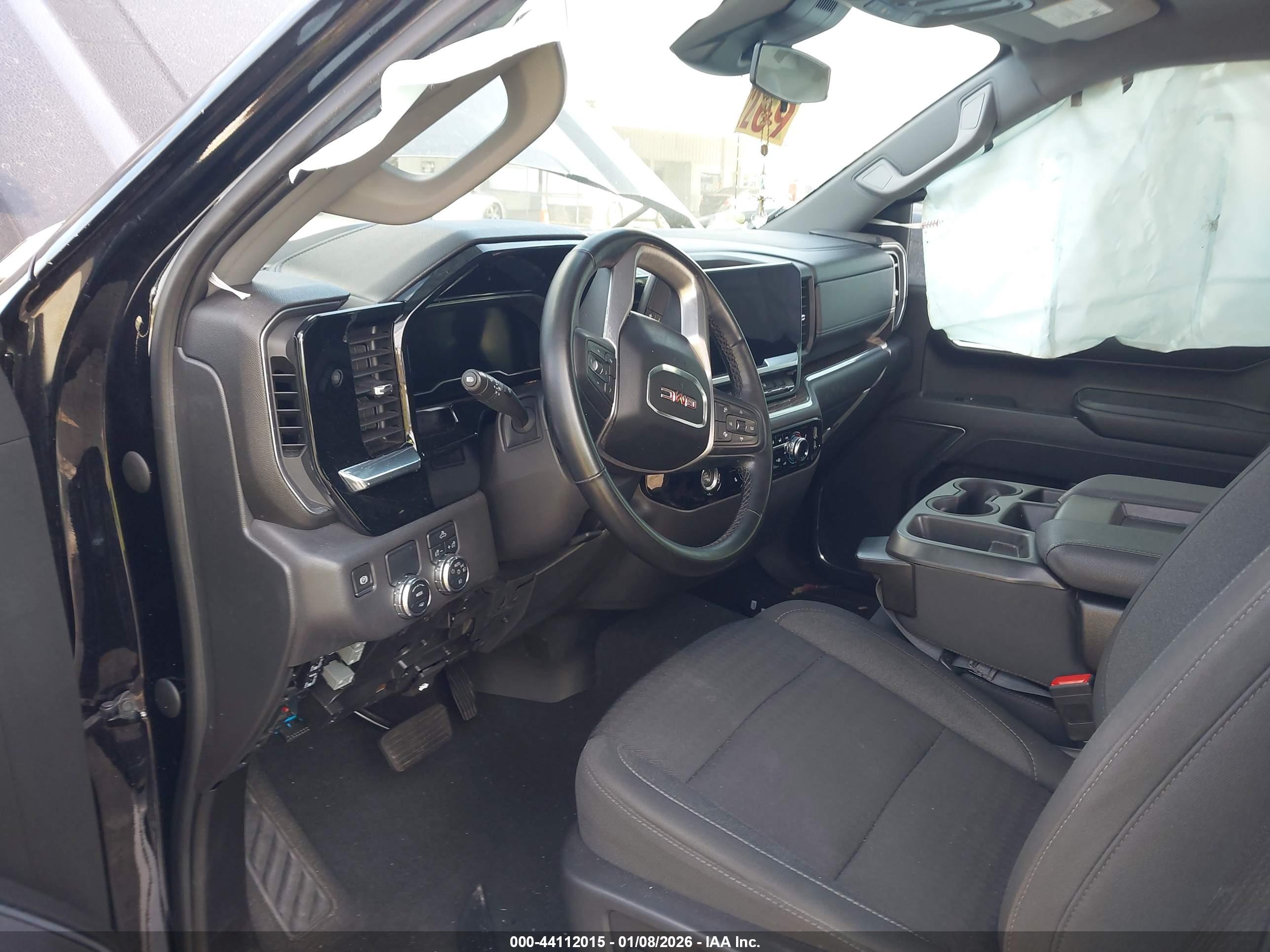 GMC SIERRA image 5