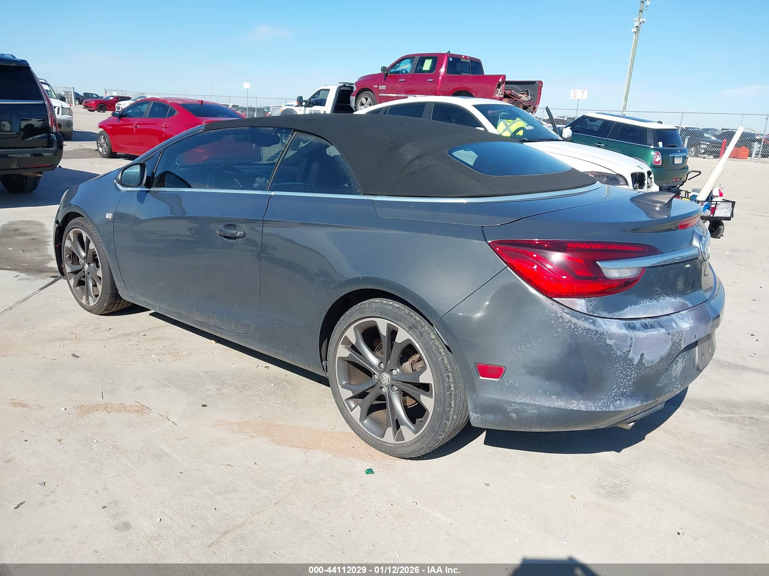 BUICK CASCADA image 3