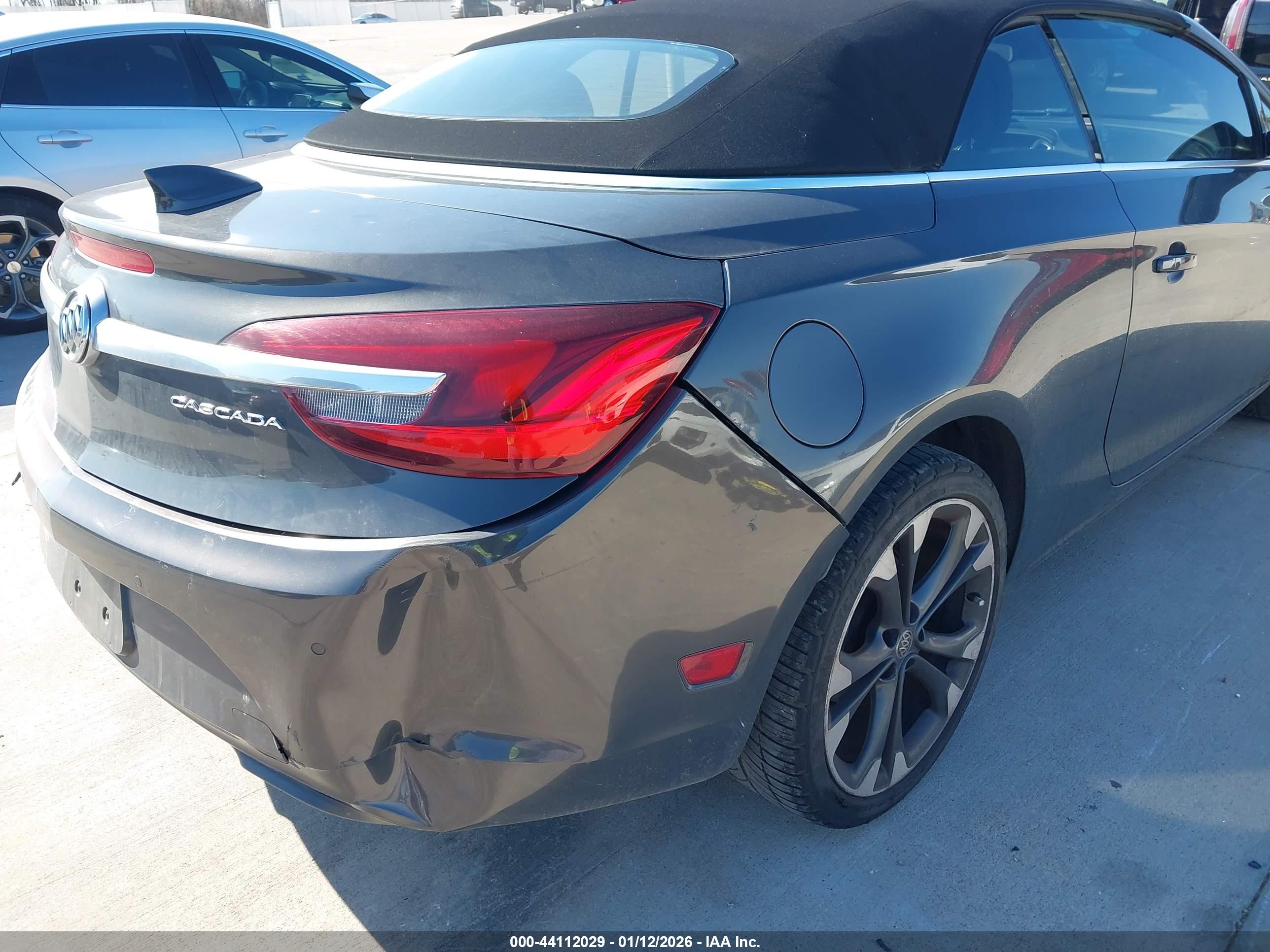 BUICK CASCADA image 6
