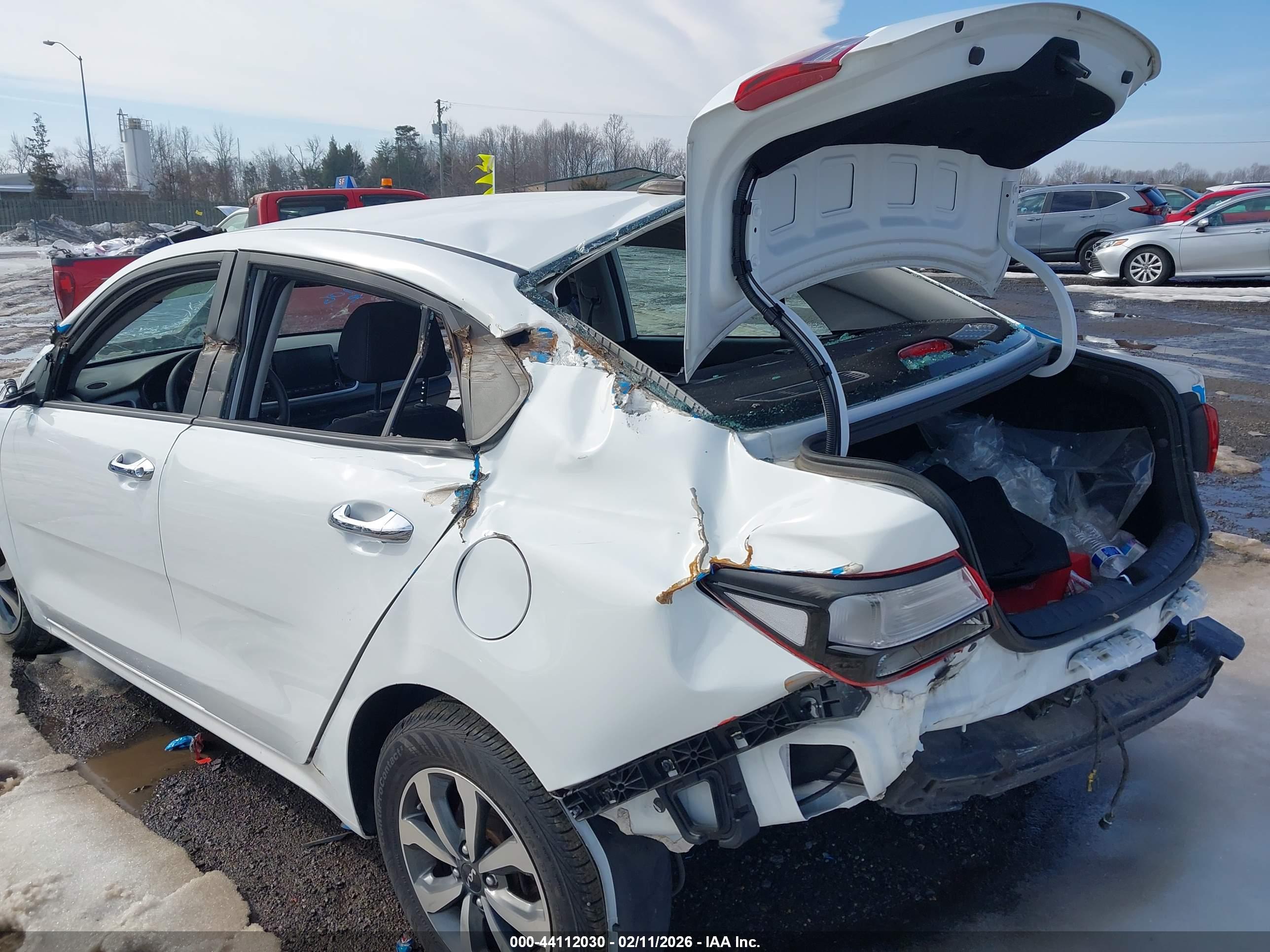 KIA RIO image 6