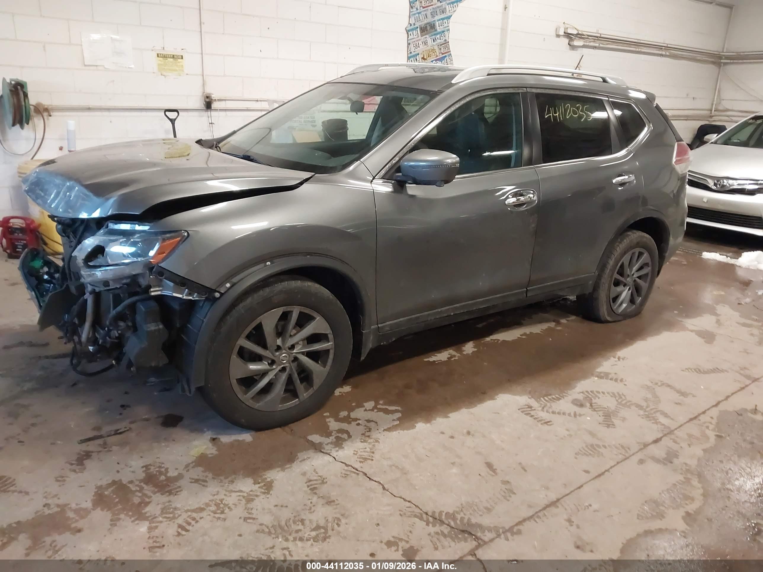 NISSAN ROGUE image 2
