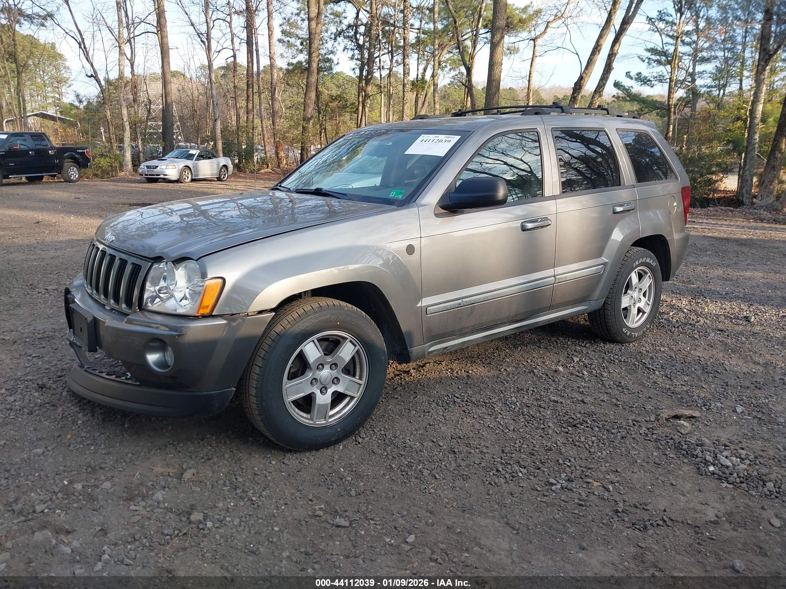 JEEP GRAND image 2
