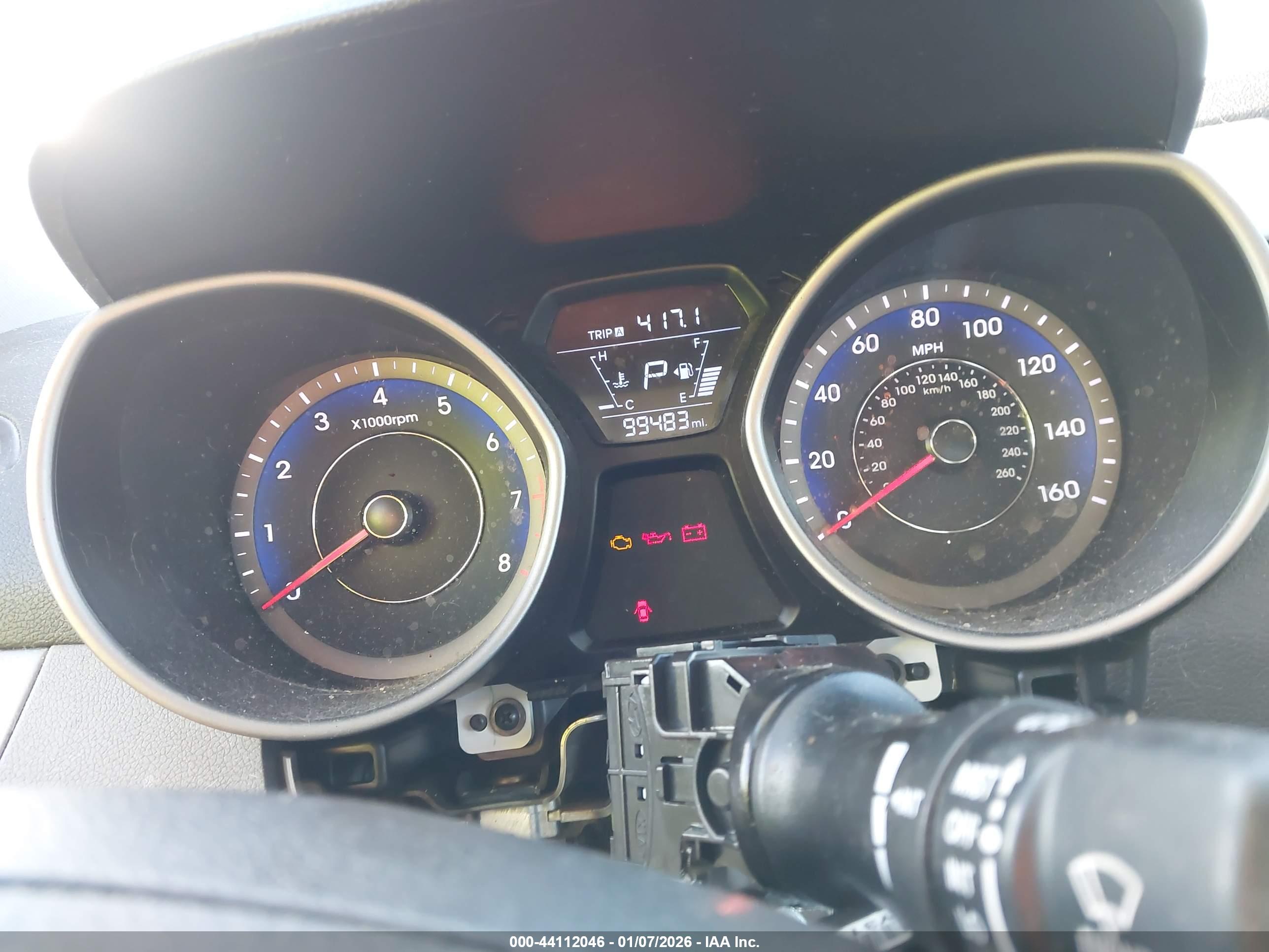 HYUNDAI ELANTRA image 7