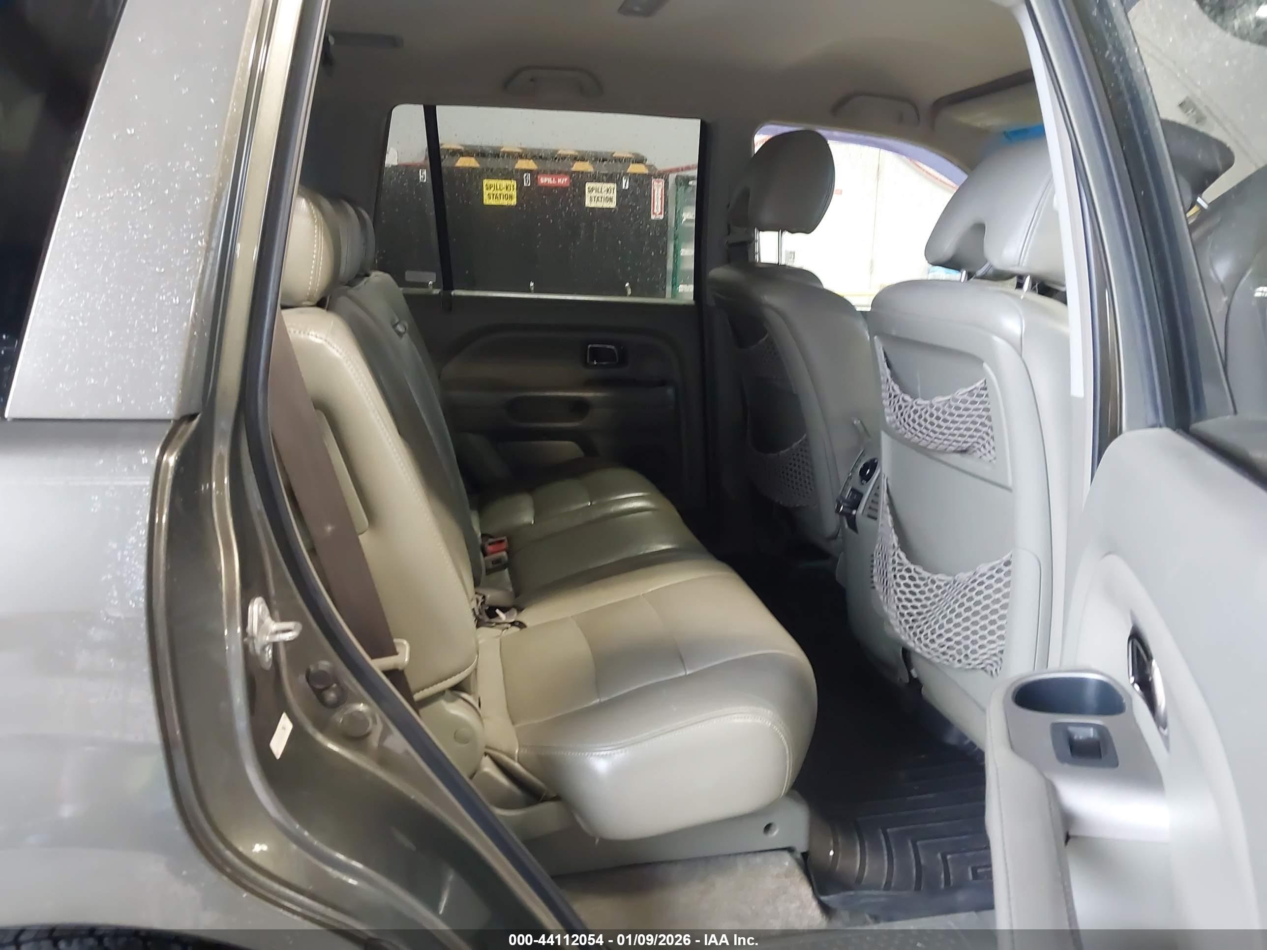 HONDA PILOT image 8