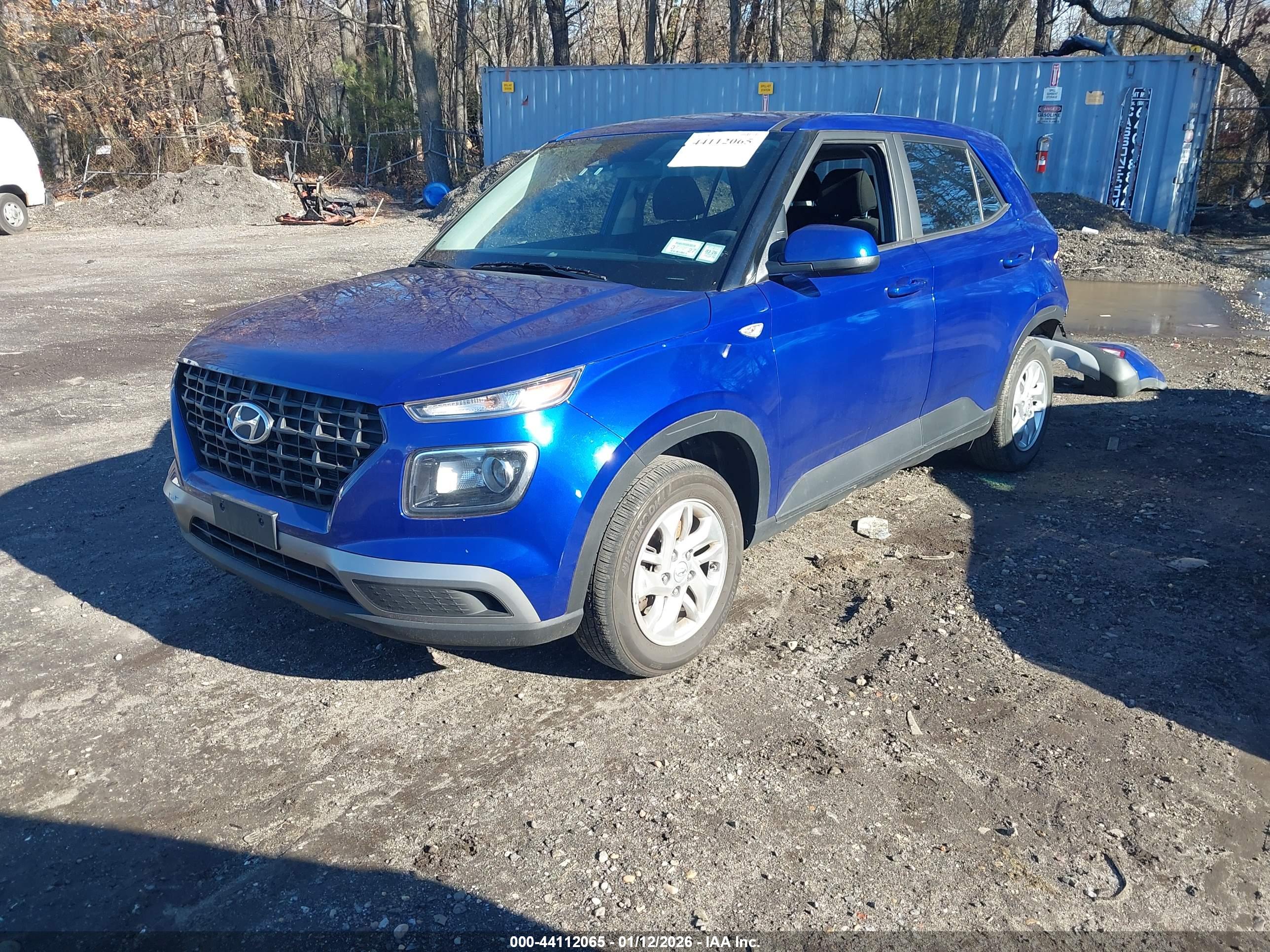 HYUNDAI VENUE image 2