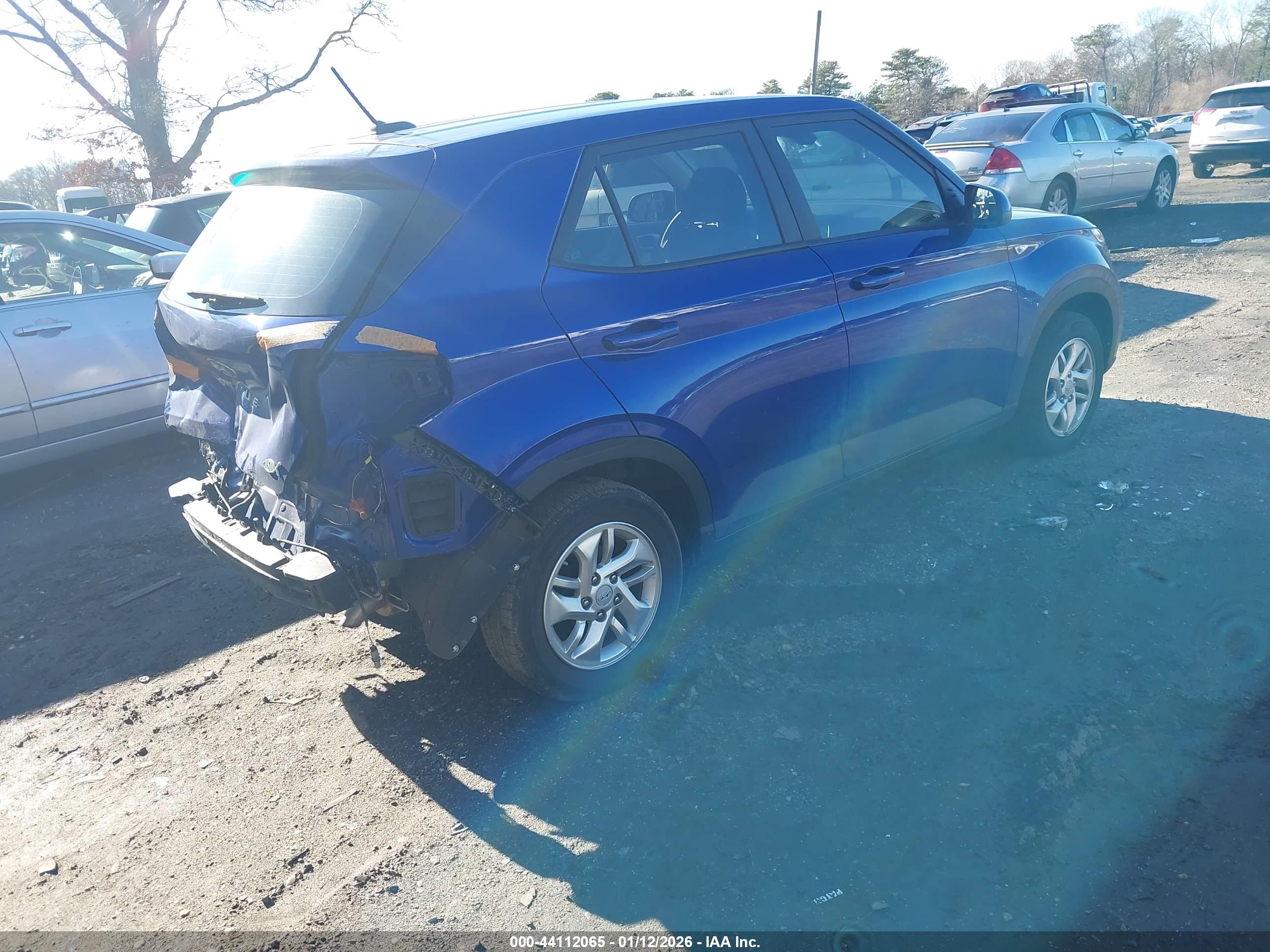 HYUNDAI VENUE image 4