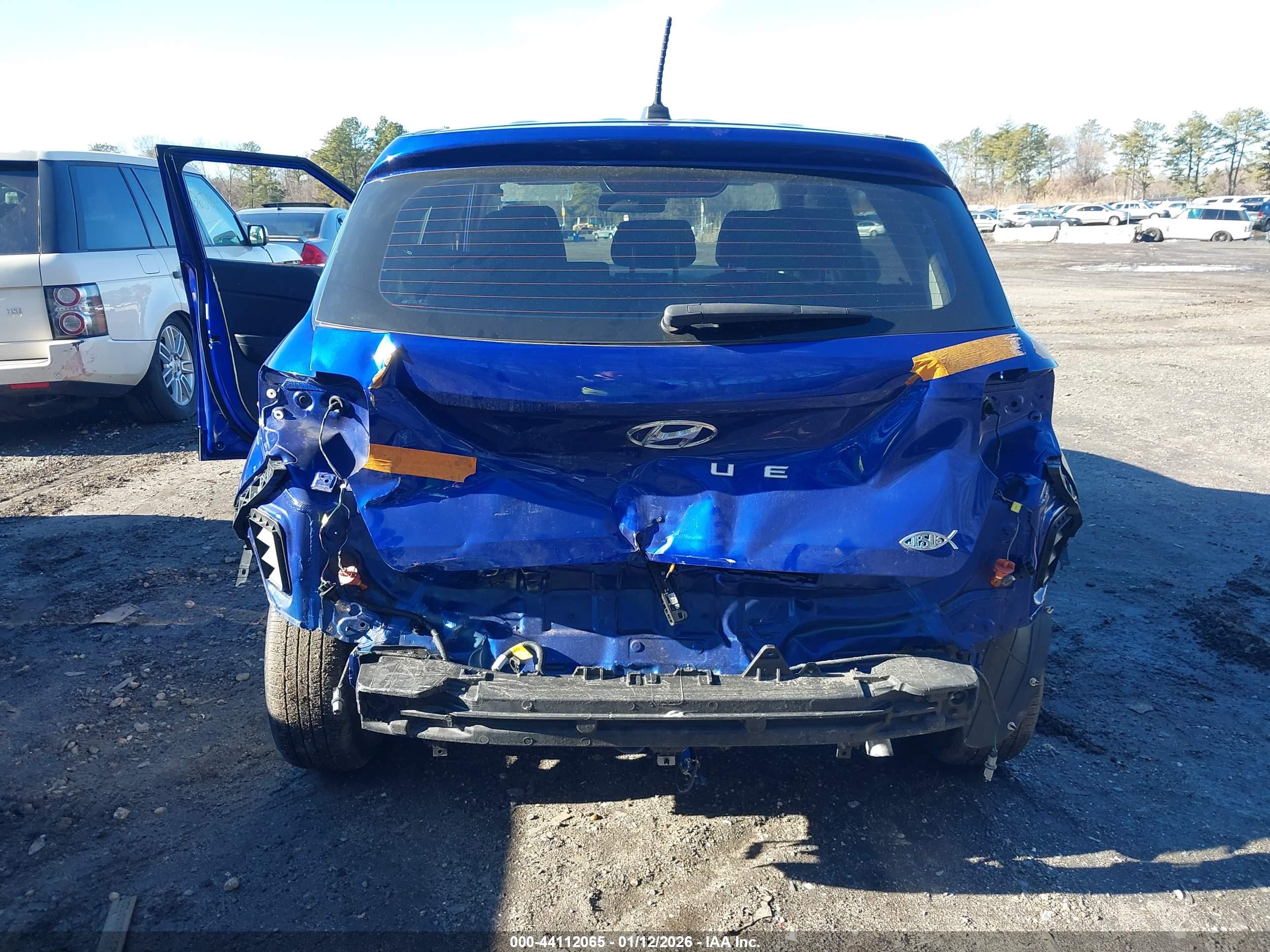 HYUNDAI VENUE image 6