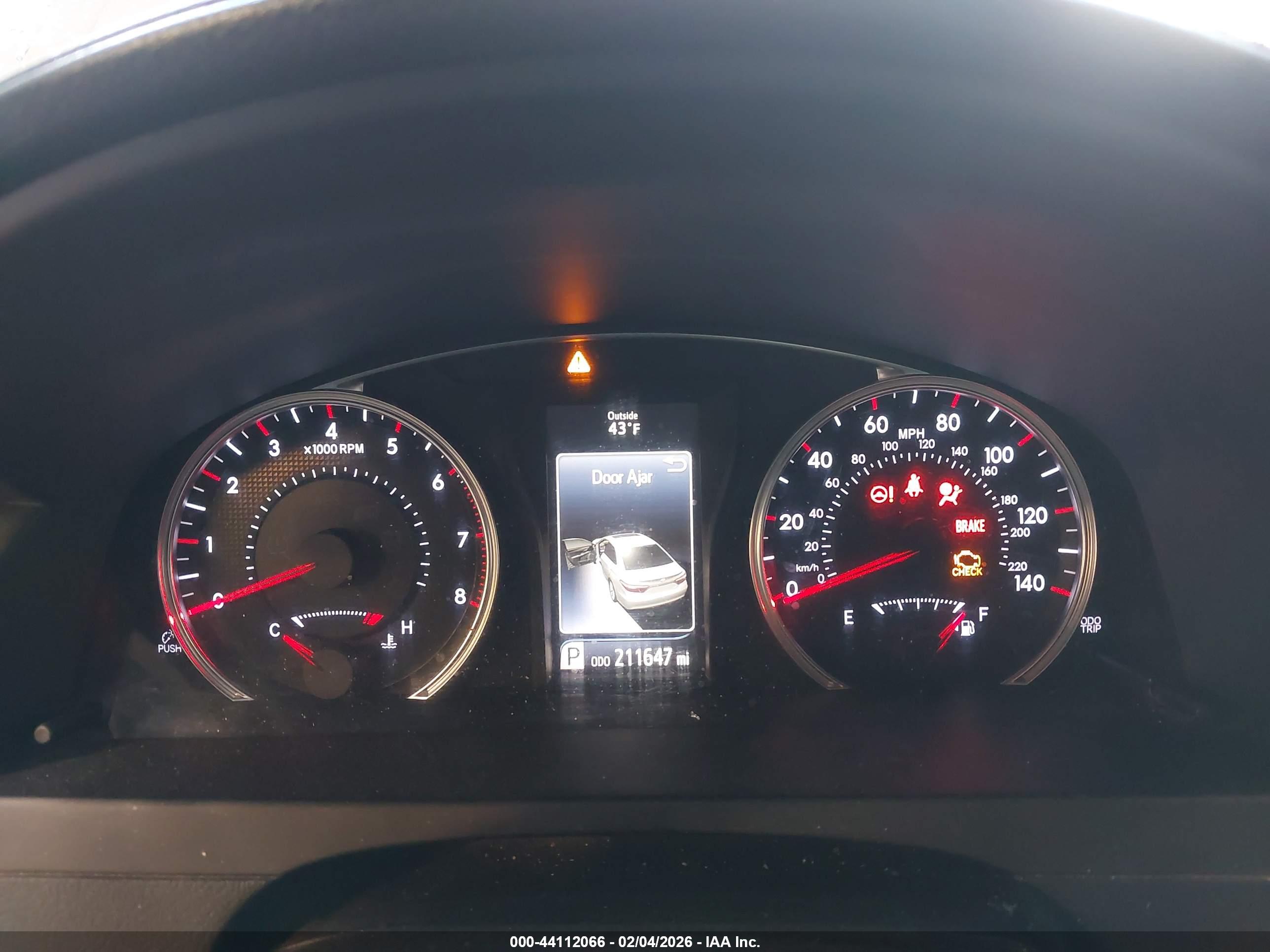 TOYOTA CAMRY image 7