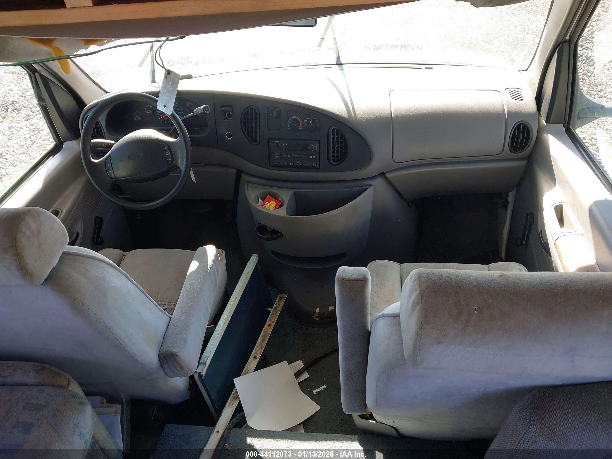 FORD ECONOLINE image 5