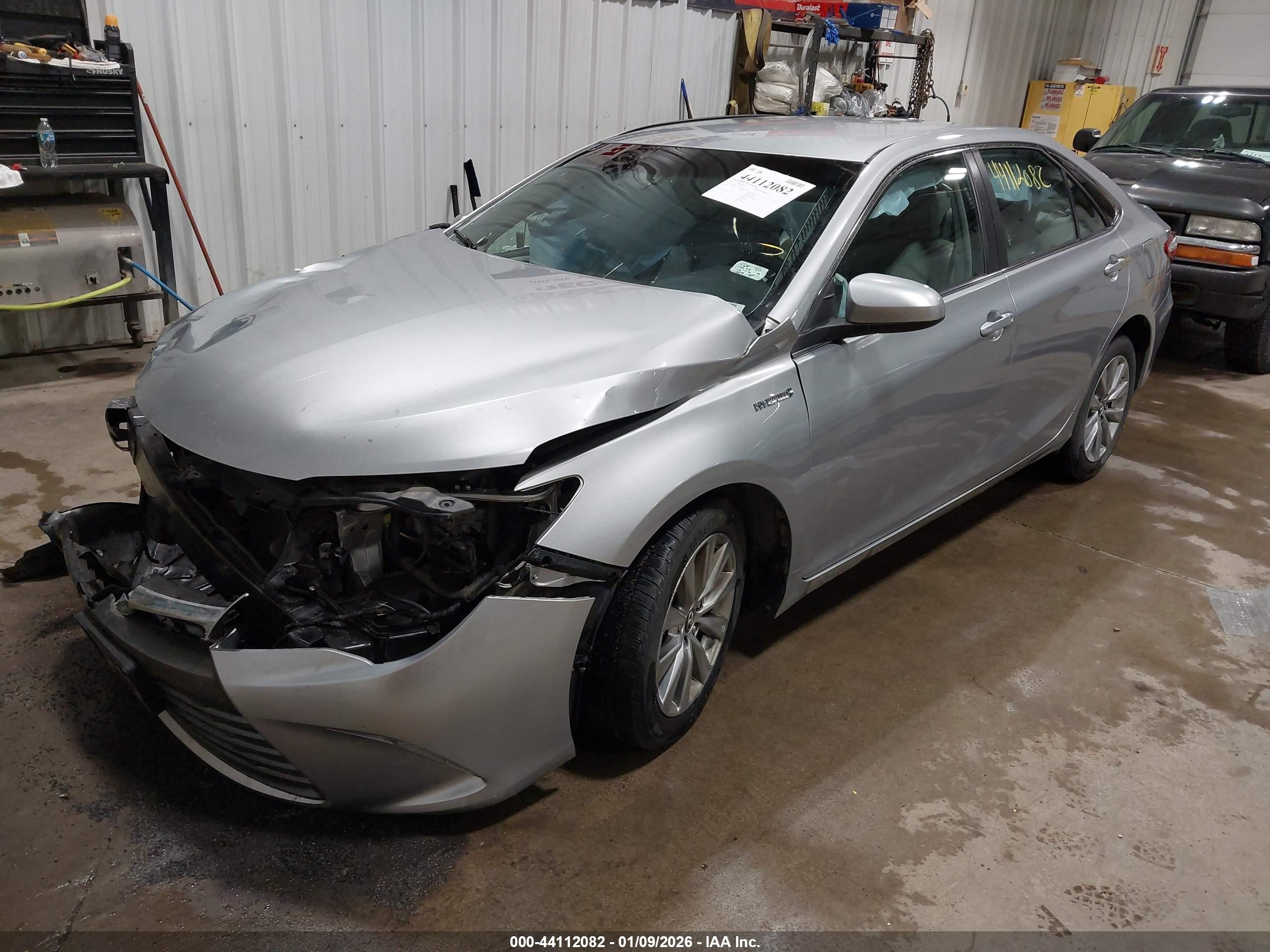 TOYOTA CAMRY image 2
