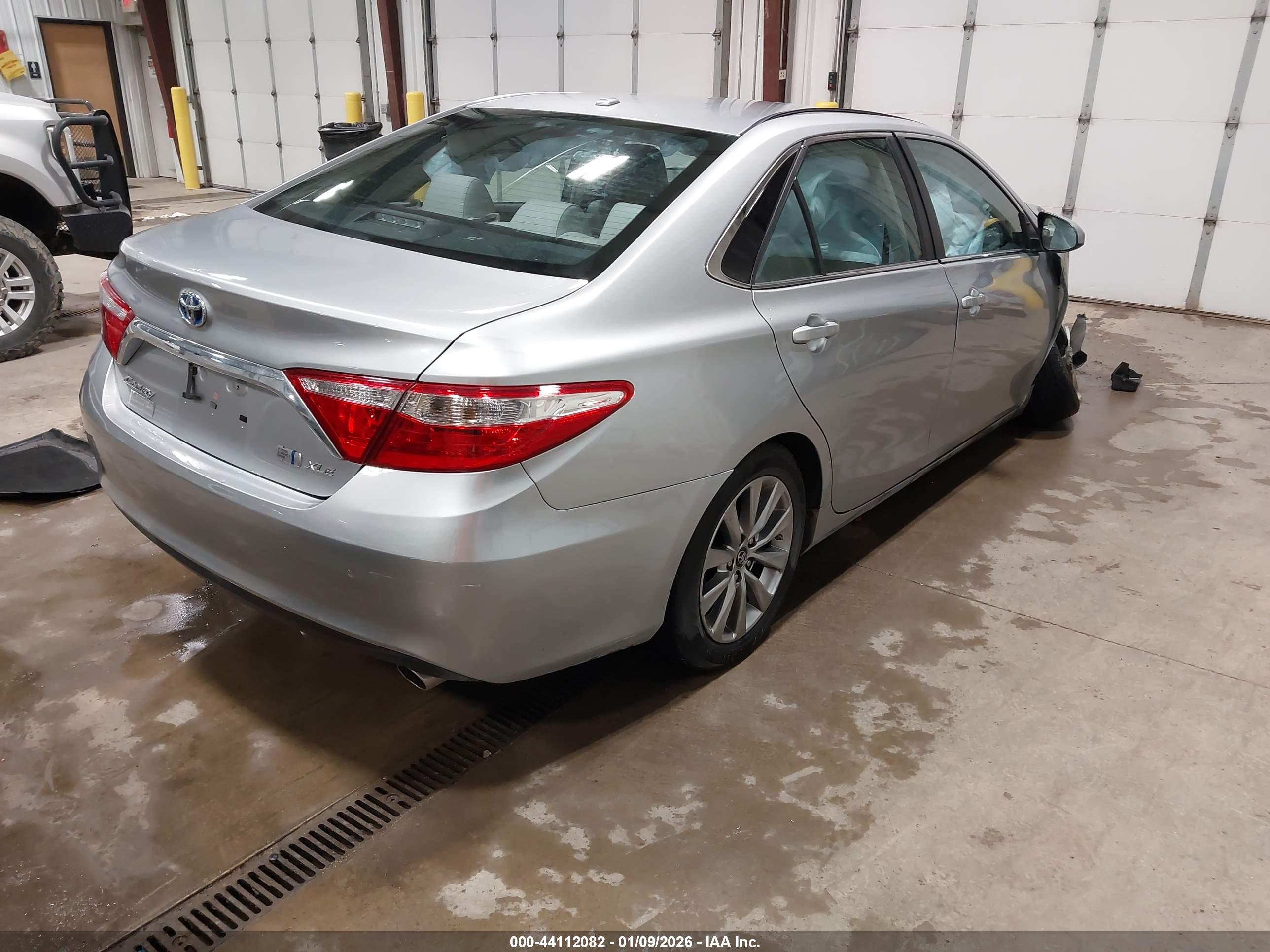 TOYOTA CAMRY image 4