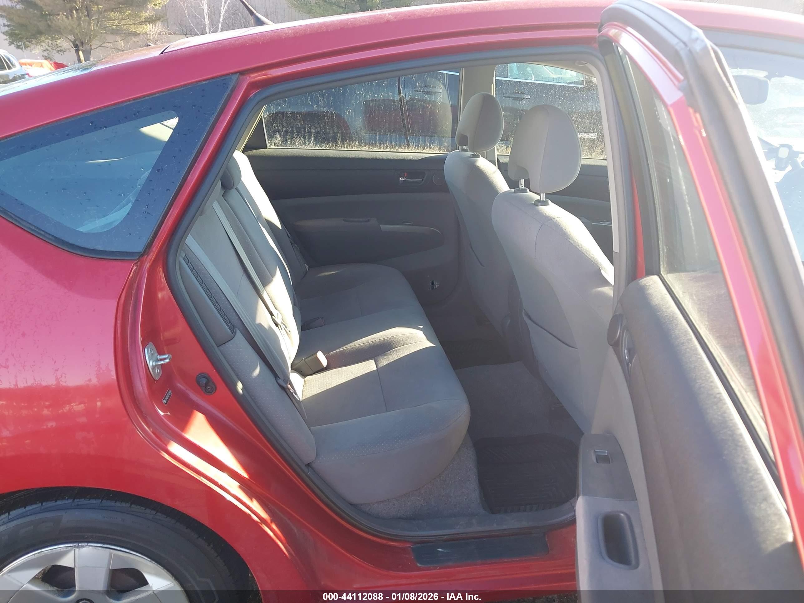 TOYOTA PRIUS image 8