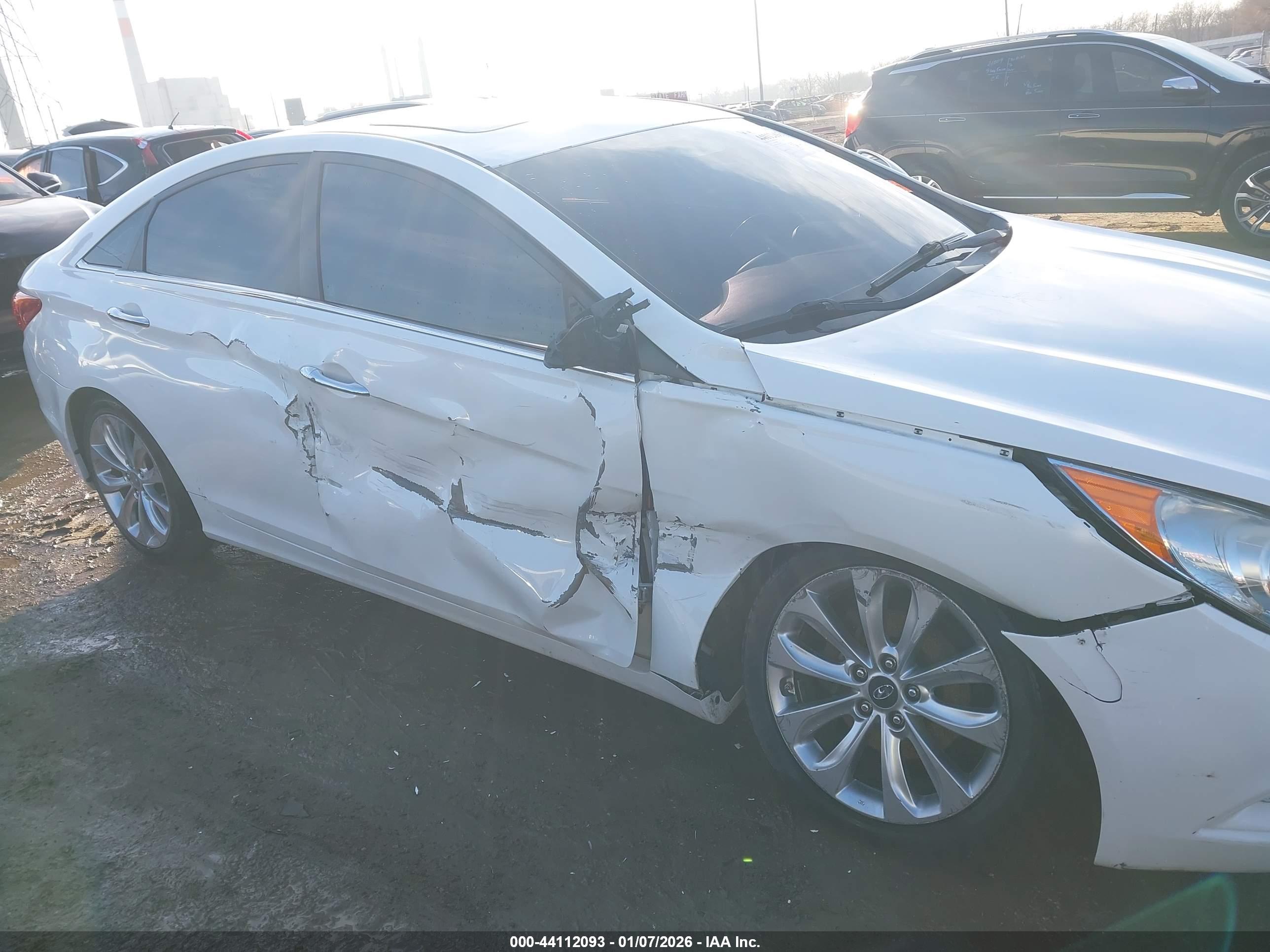 HYUNDAI SONATA image 6