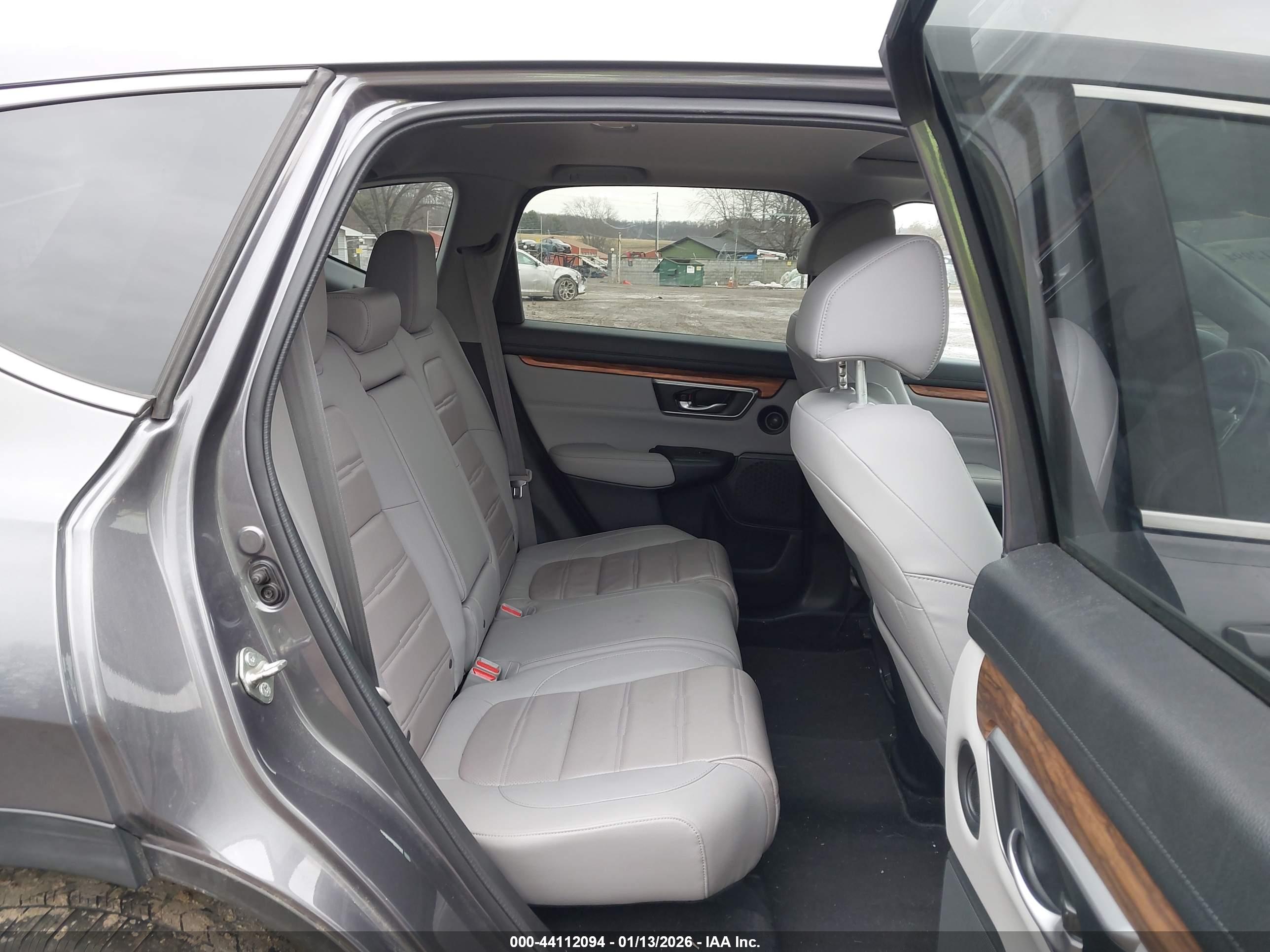 HONDA CR-V image 8