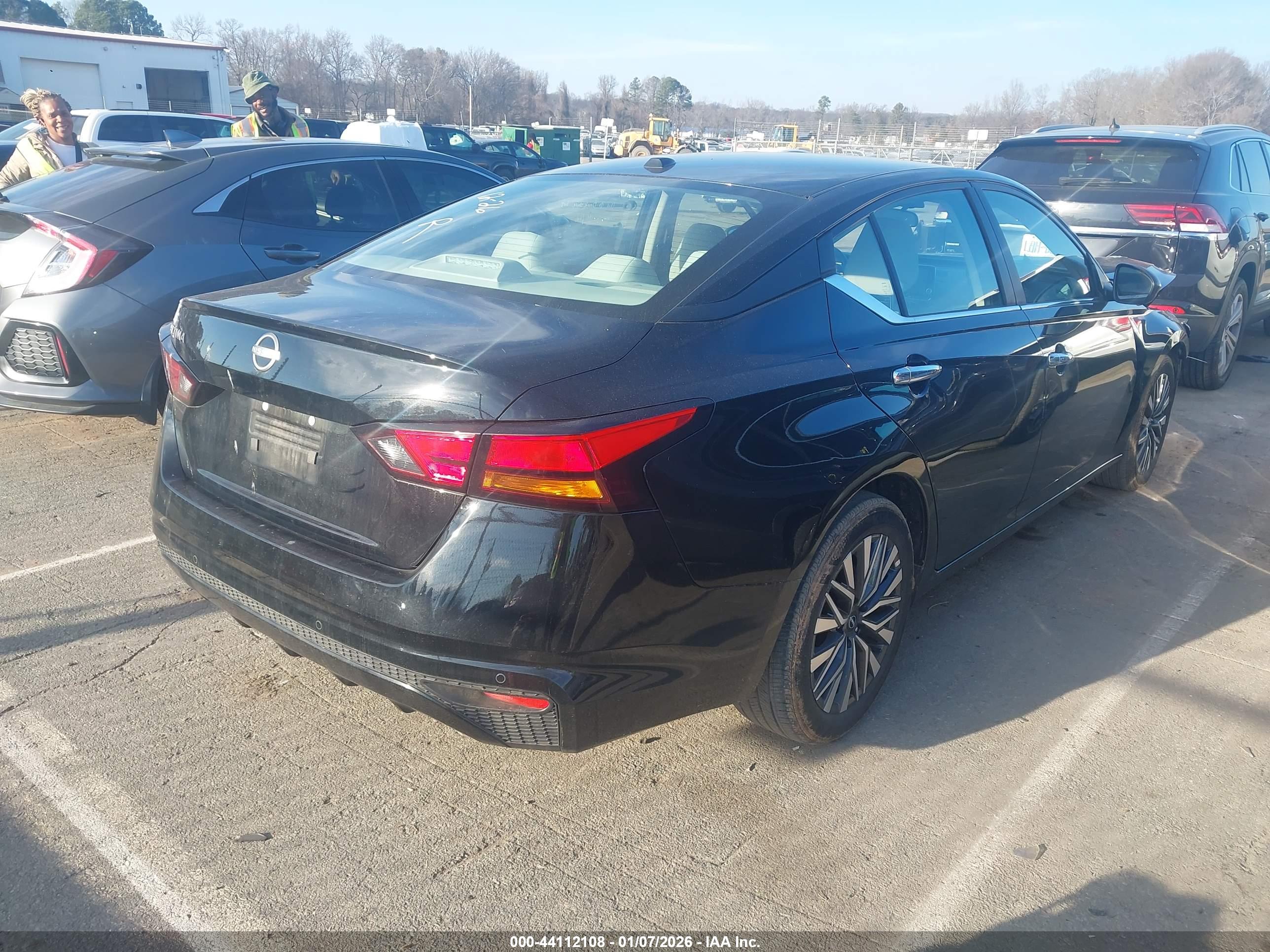 NISSAN ALTIMA image 4