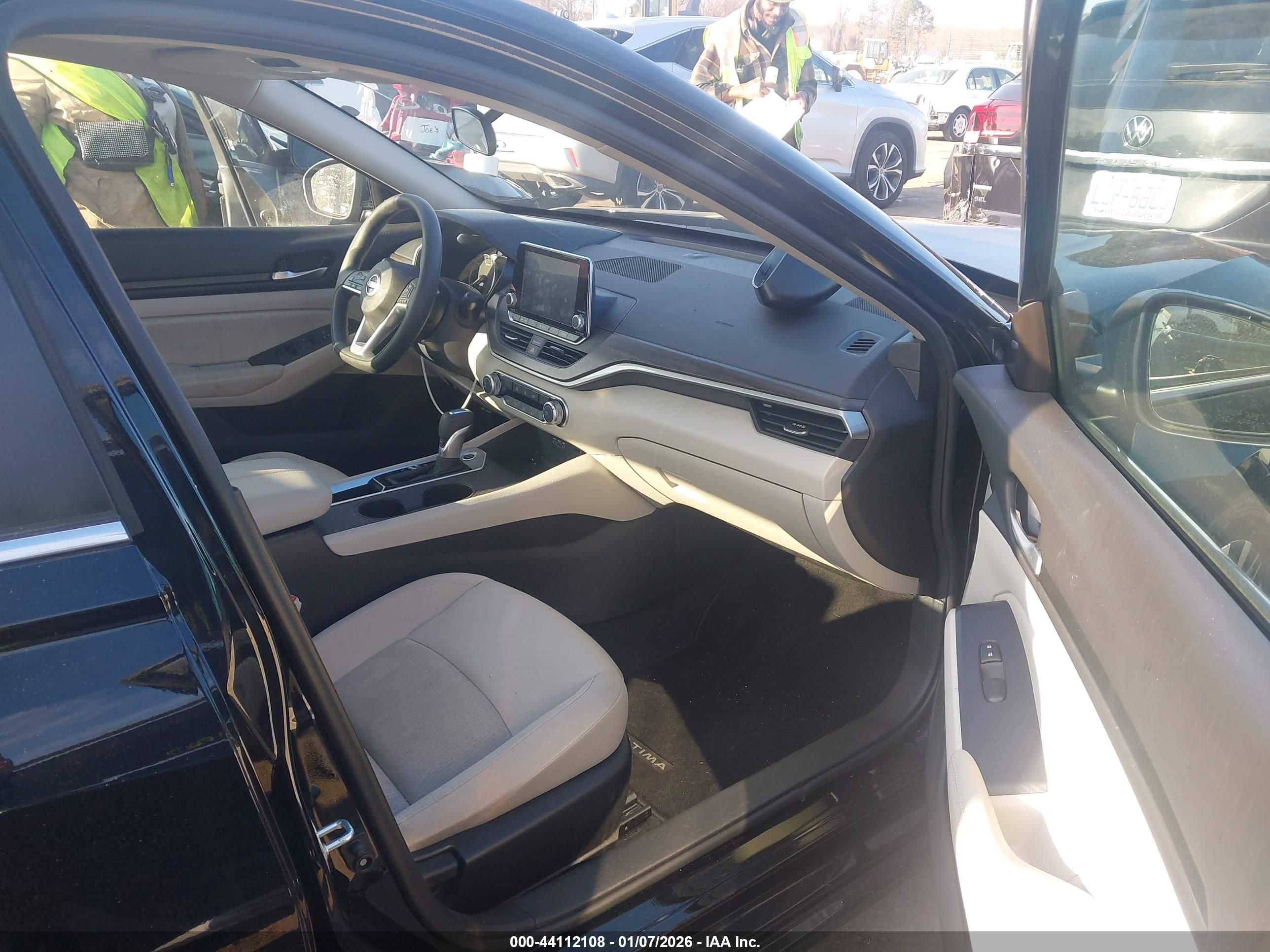 NISSAN ALTIMA image 5