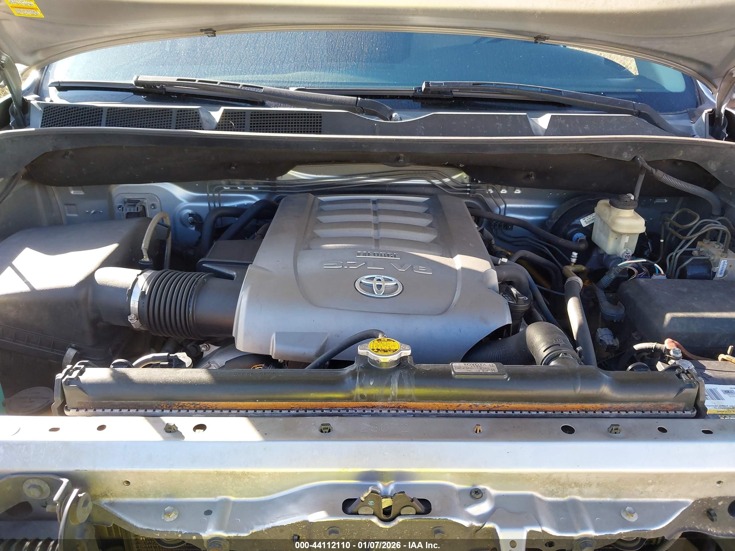 TOYOTA TUNDRA image 10