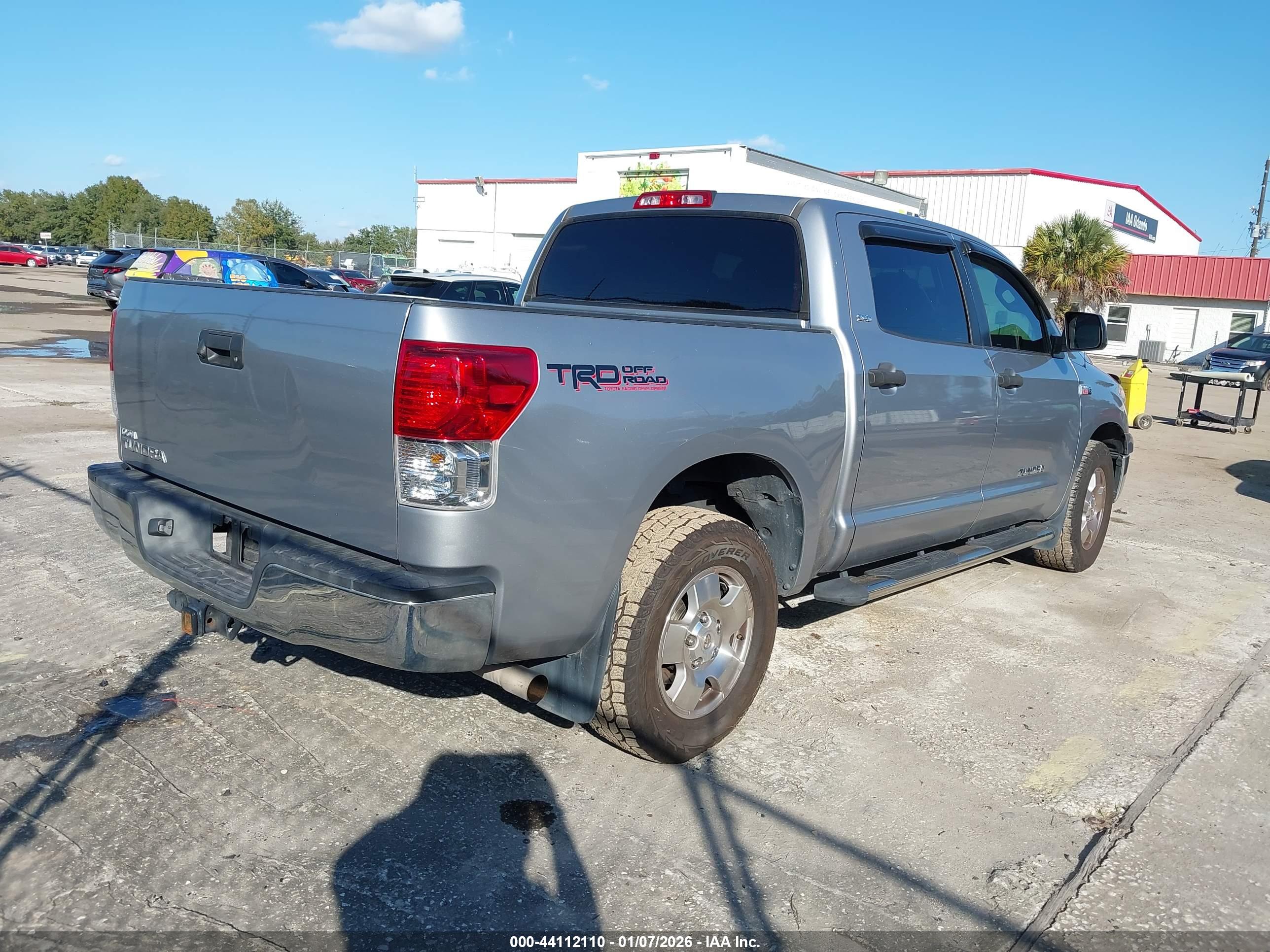 TOYOTA TUNDRA image 4