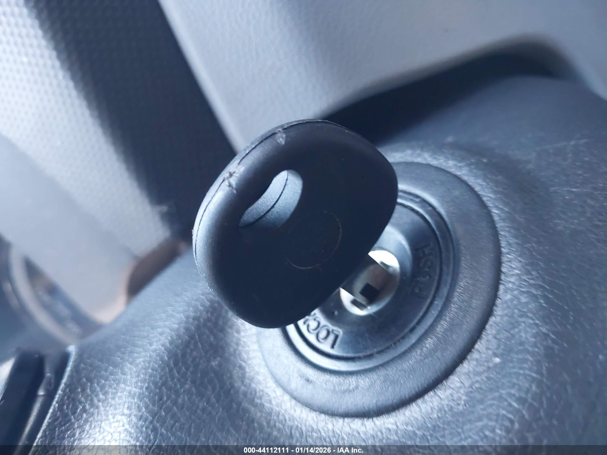 HYUNDAI ACCENT image 11