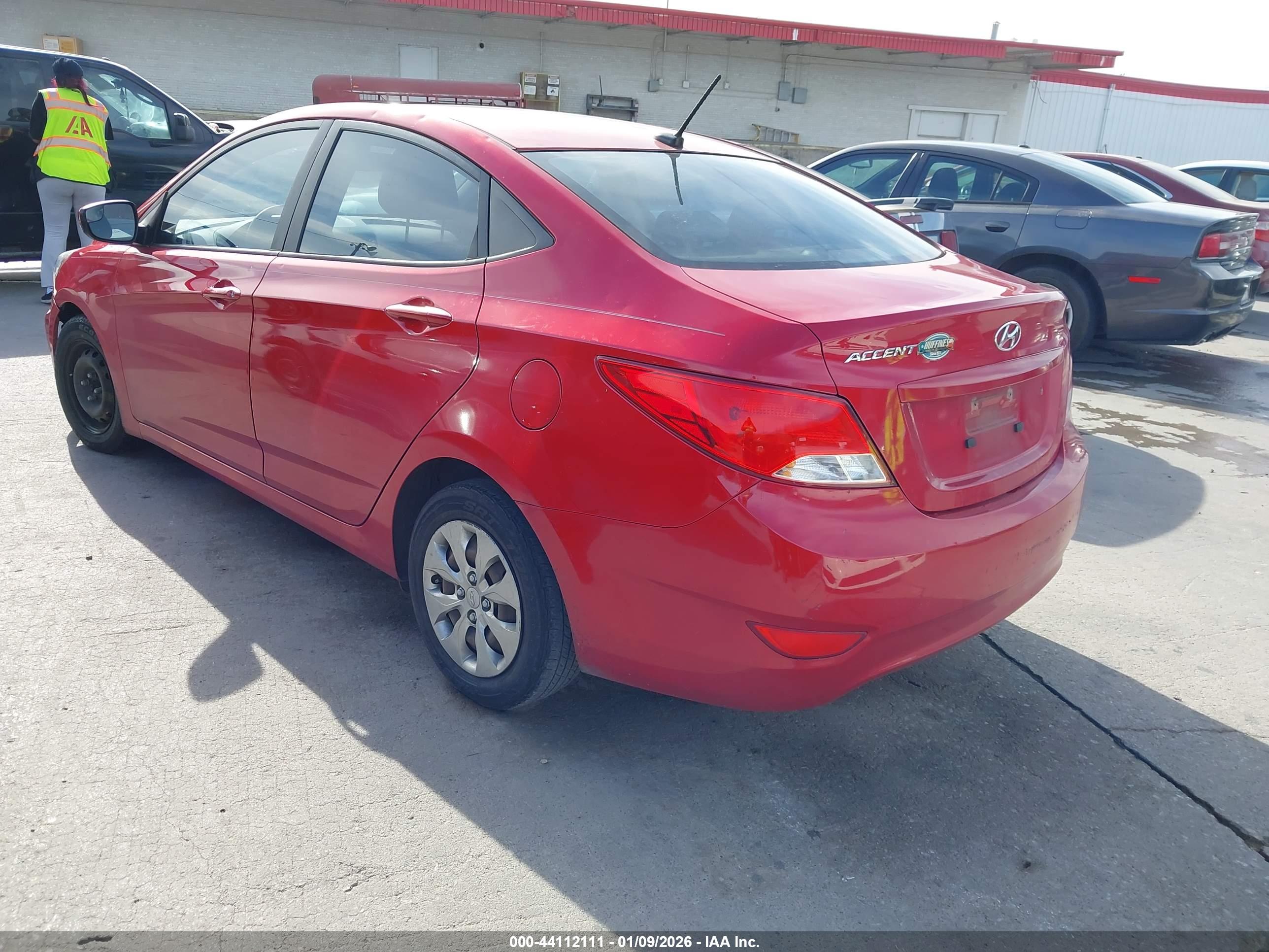 HYUNDAI ACCENT image 3