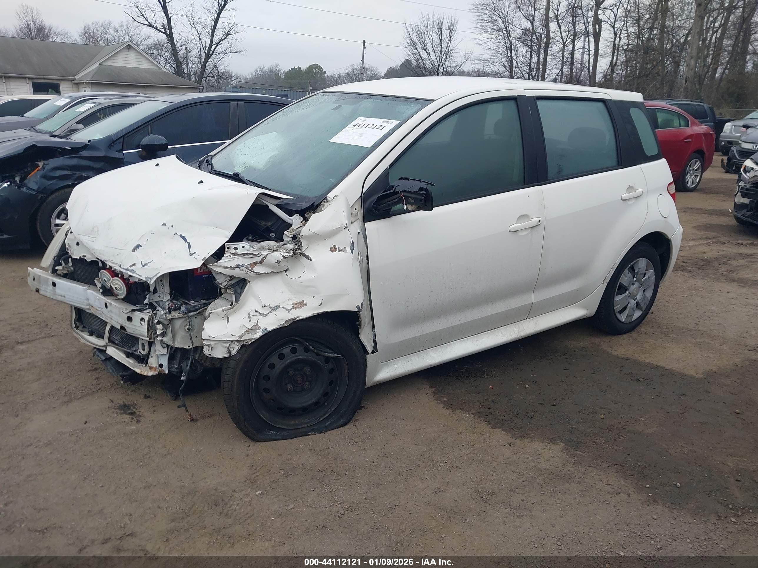 SCION XA image 2