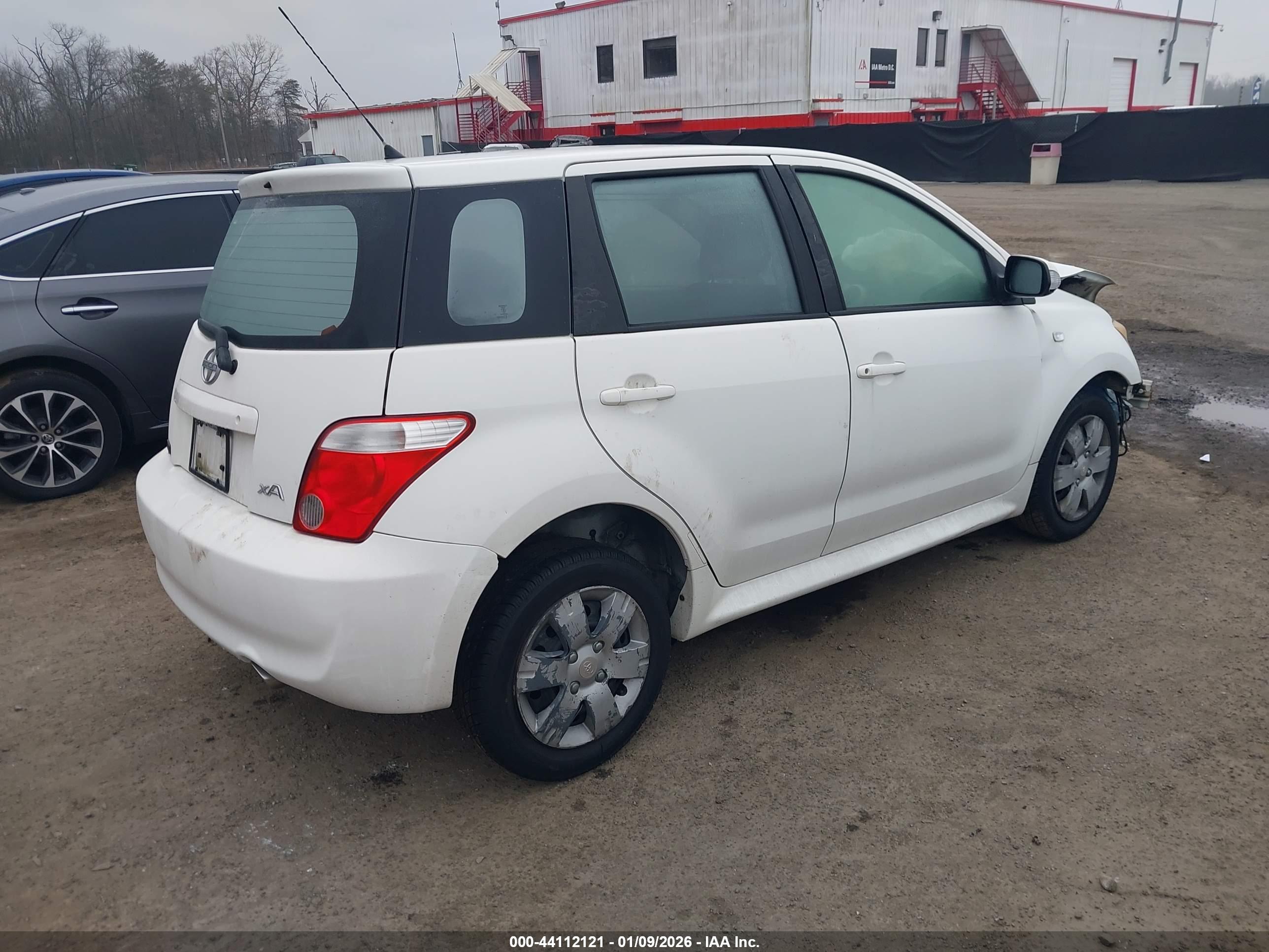 SCION XA image 4