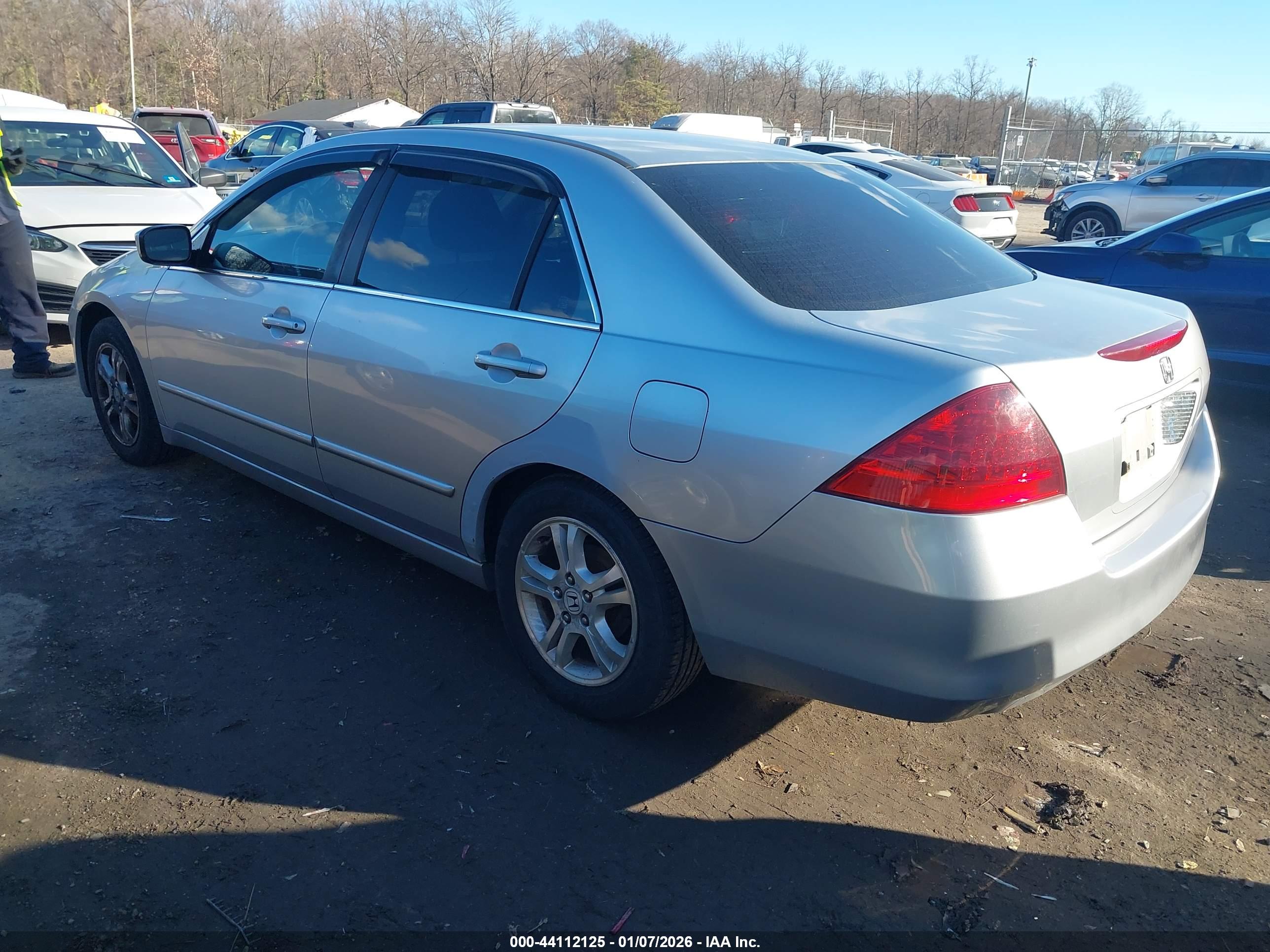 HONDA ACCORD image 3