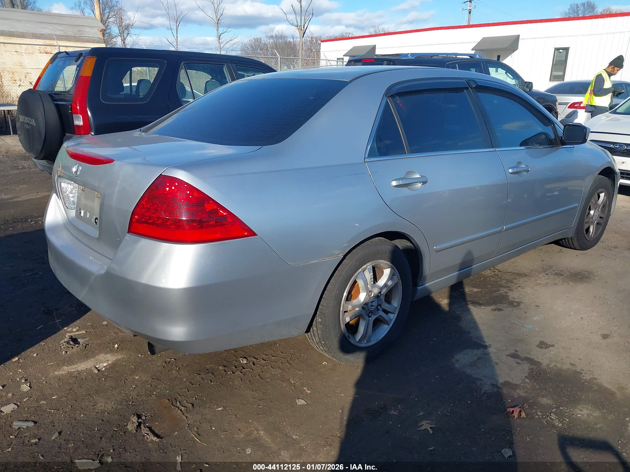 HONDA ACCORD image 4