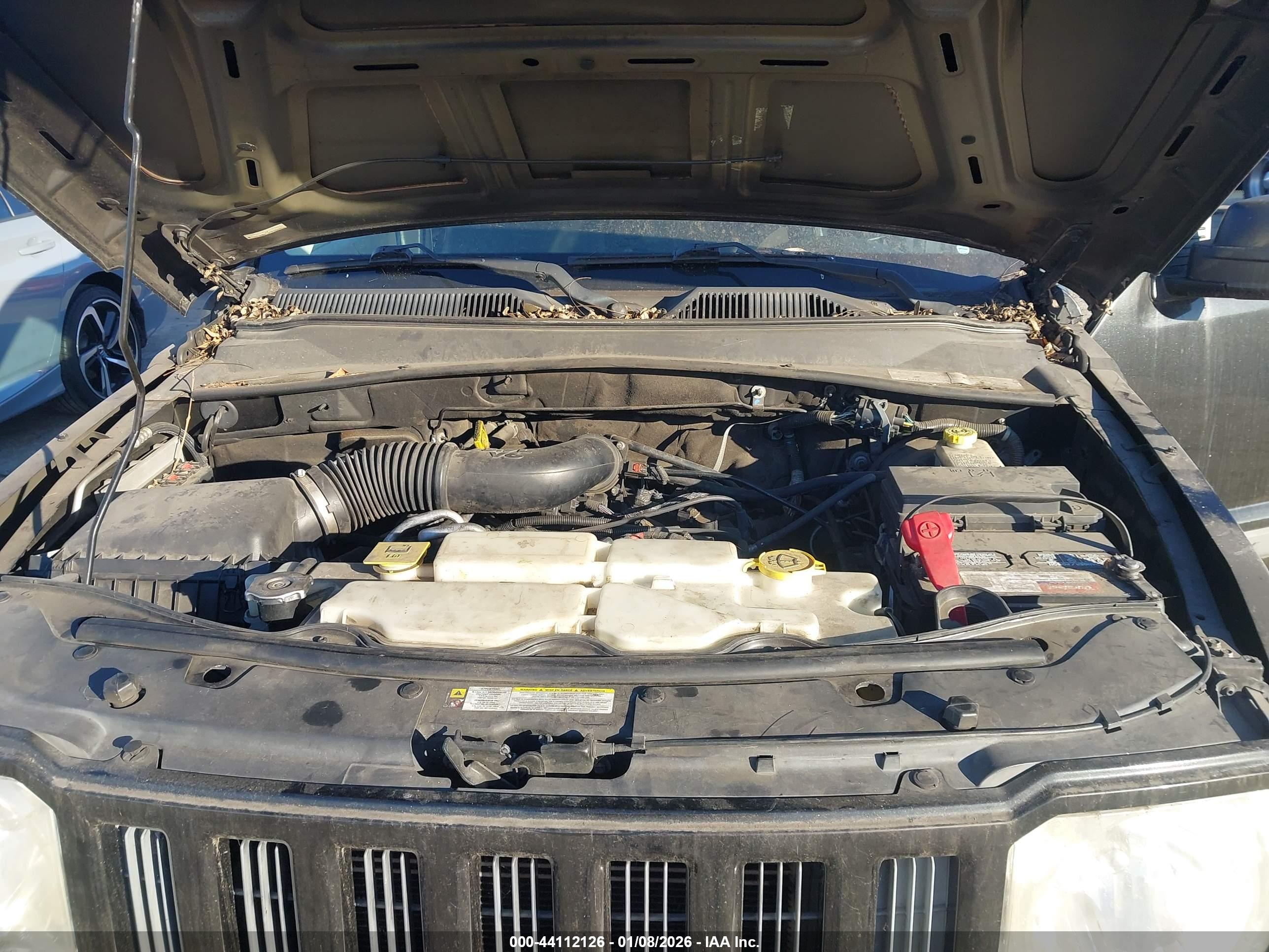 JEEP LIBERTY image 10