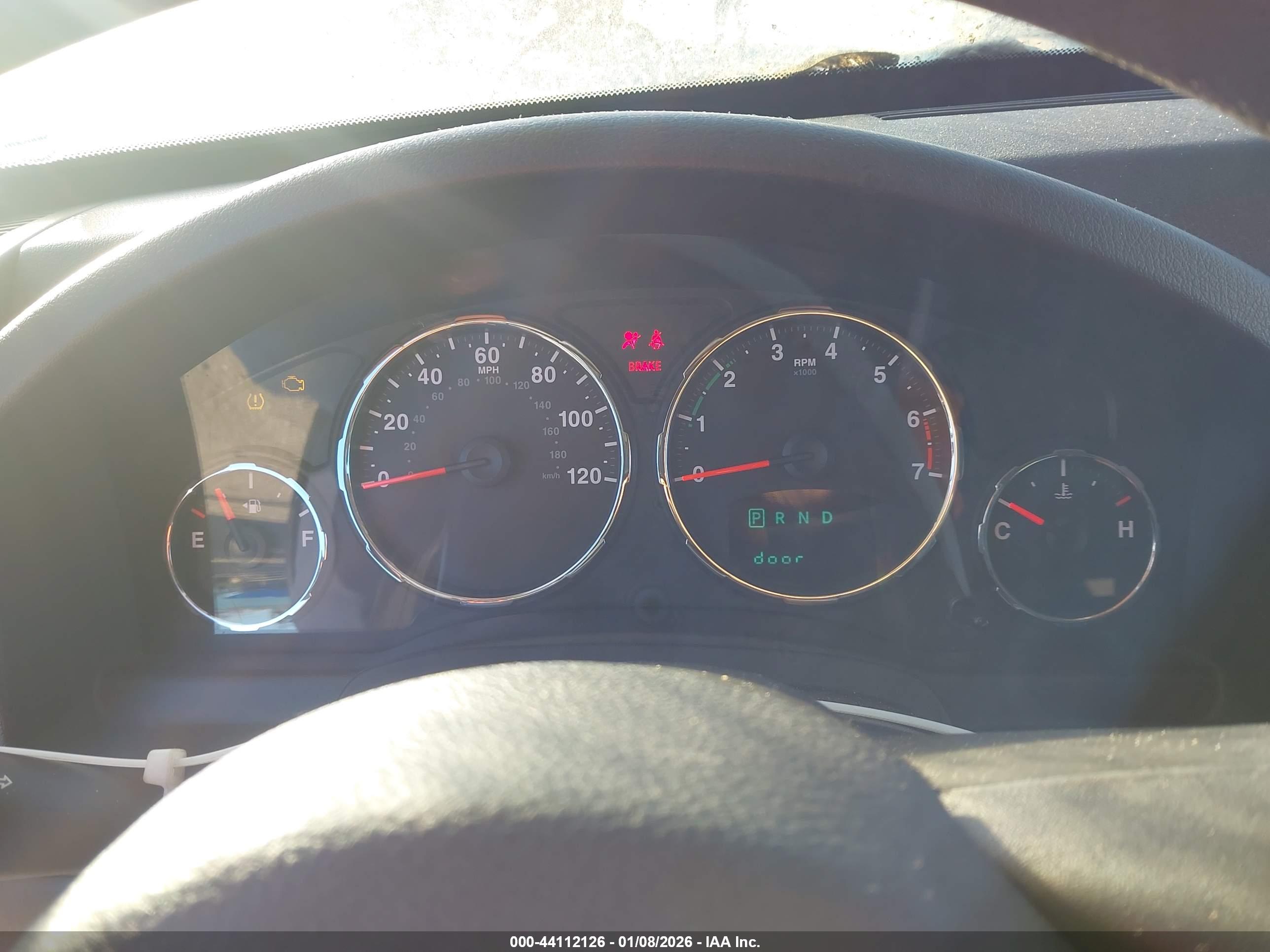 JEEP LIBERTY image 7
