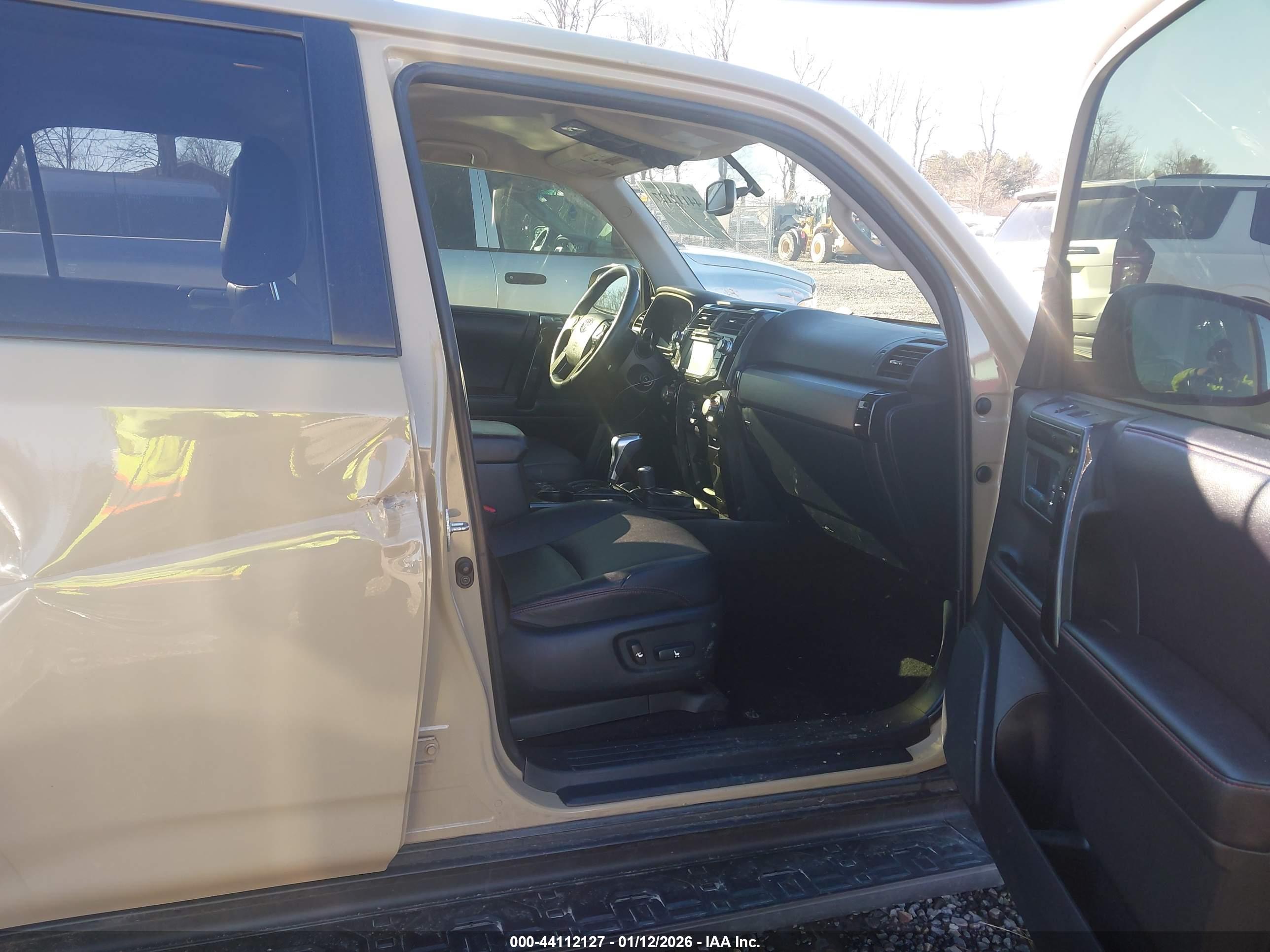 TOYOTA 4RUNNER image 5