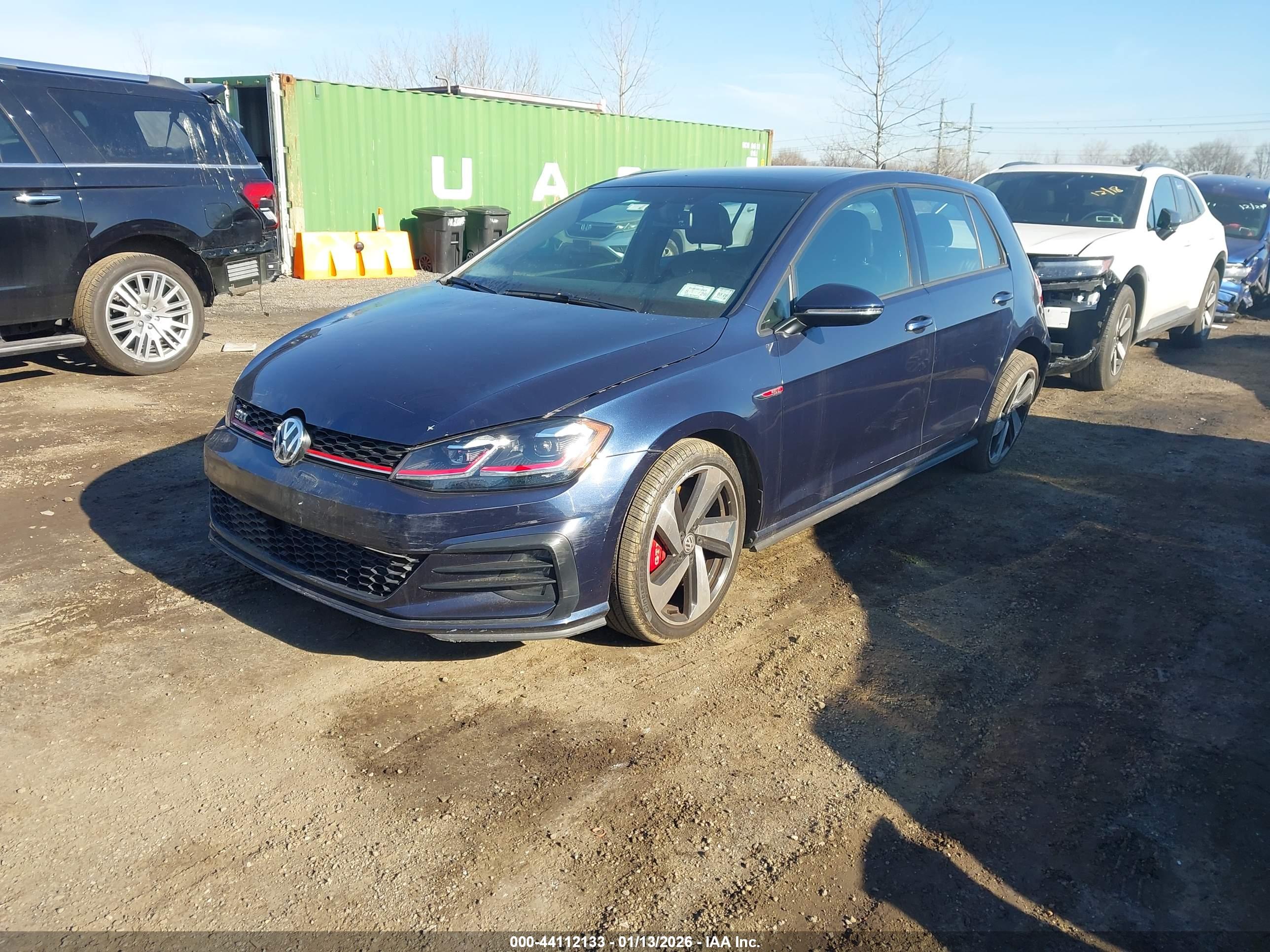 VOLKSWAGEN GOLF image 2