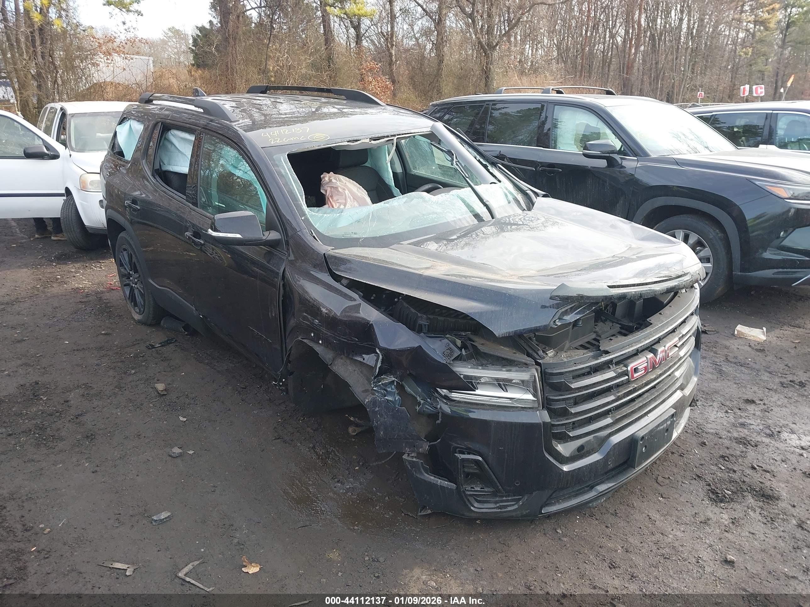 GMC ACADIA image 6