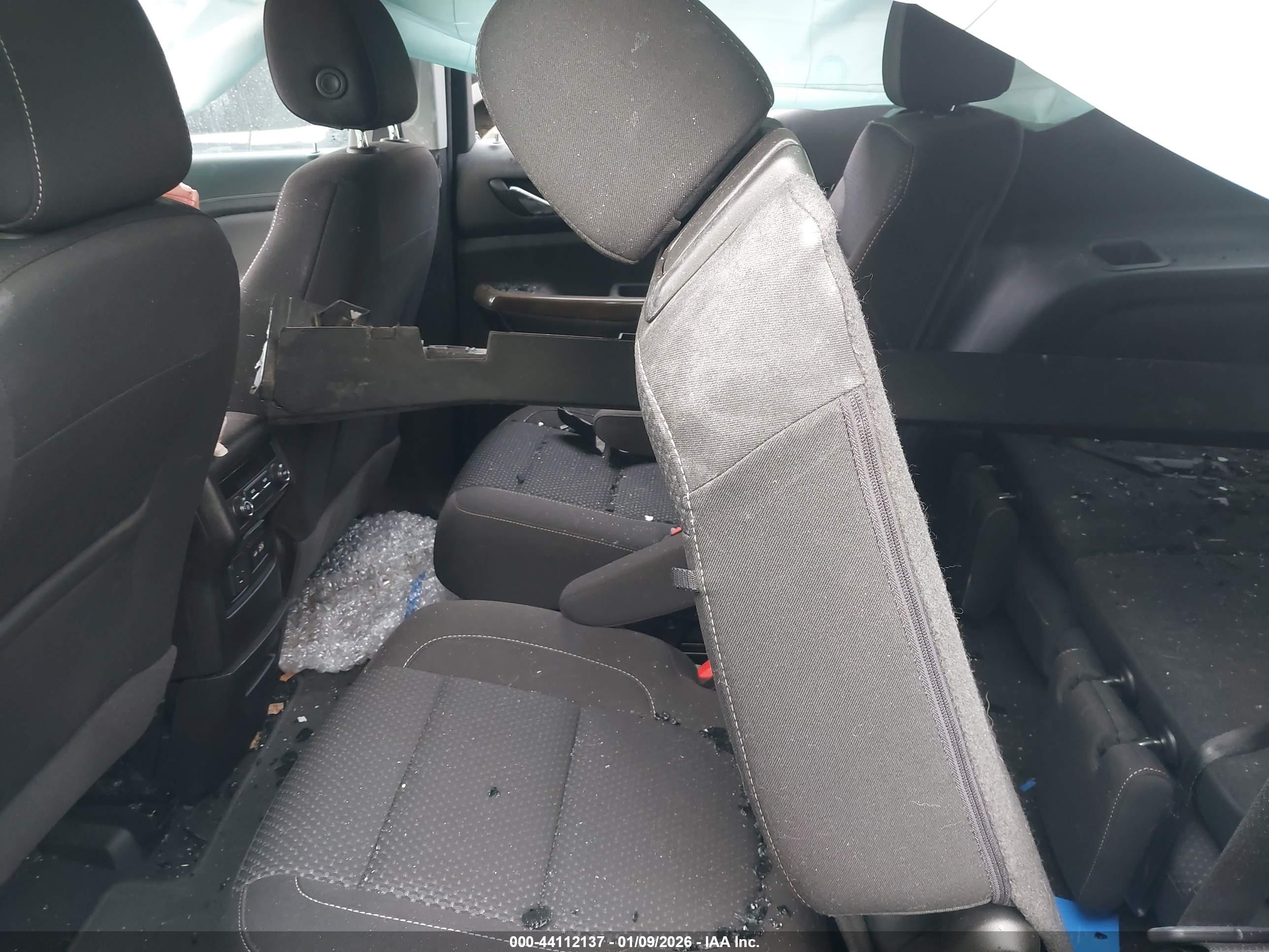 GMC ACADIA image 8