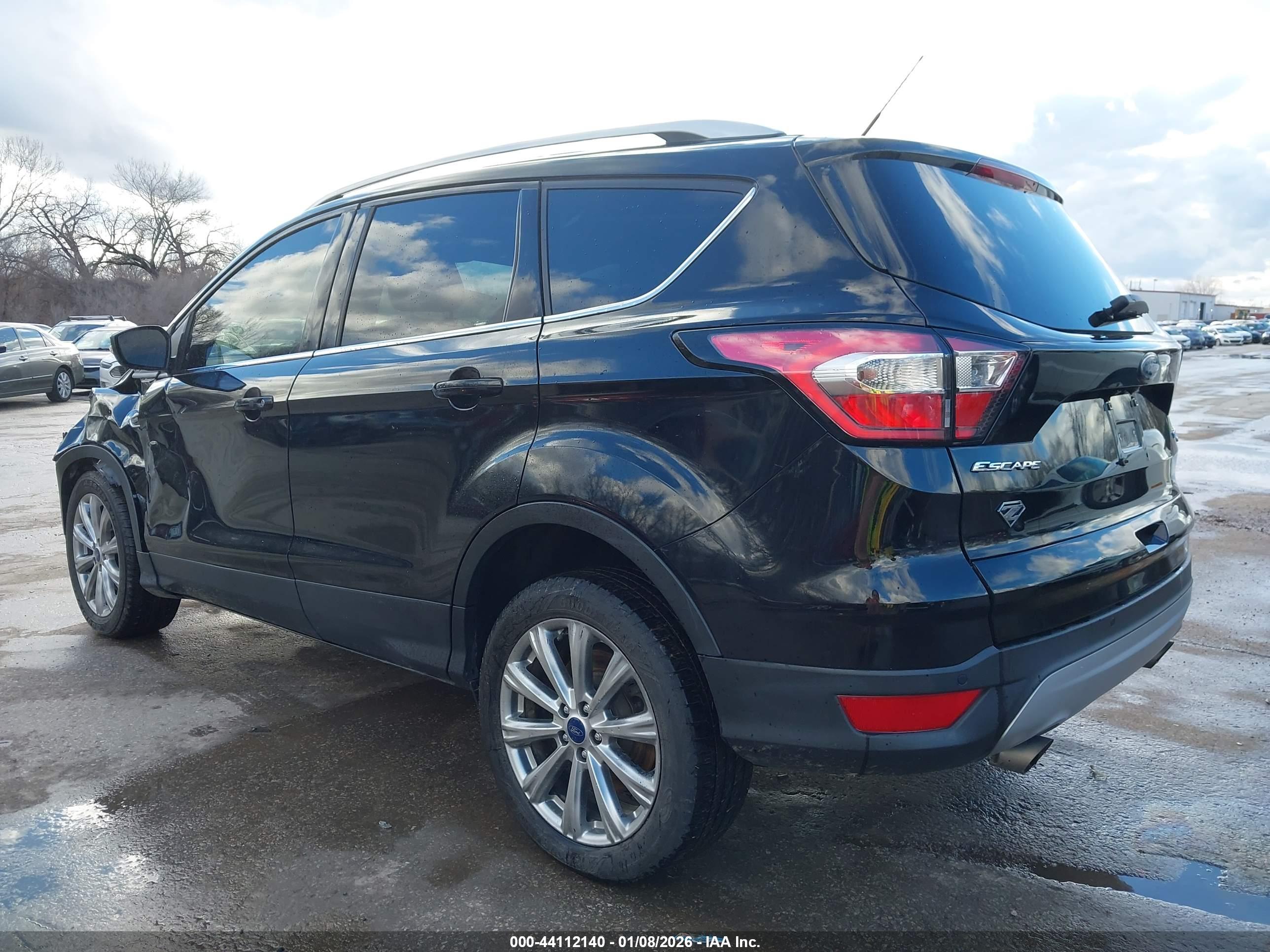 FORD ESCAPE image 3