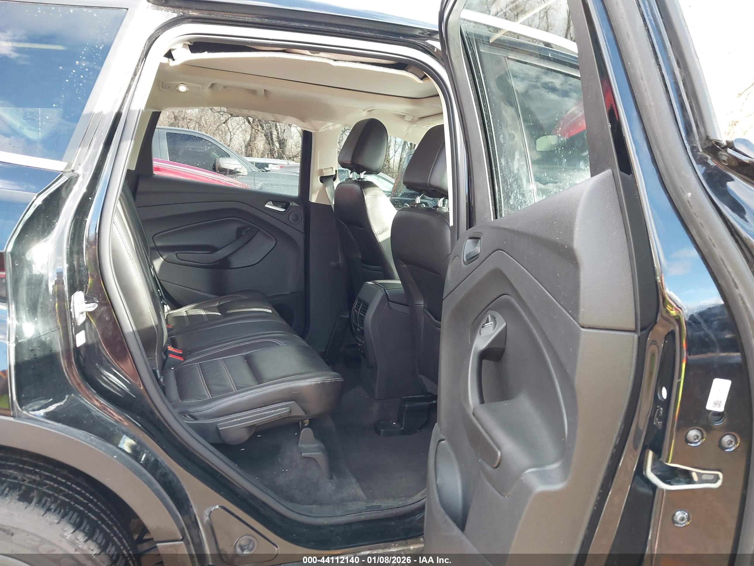 FORD ESCAPE image 8