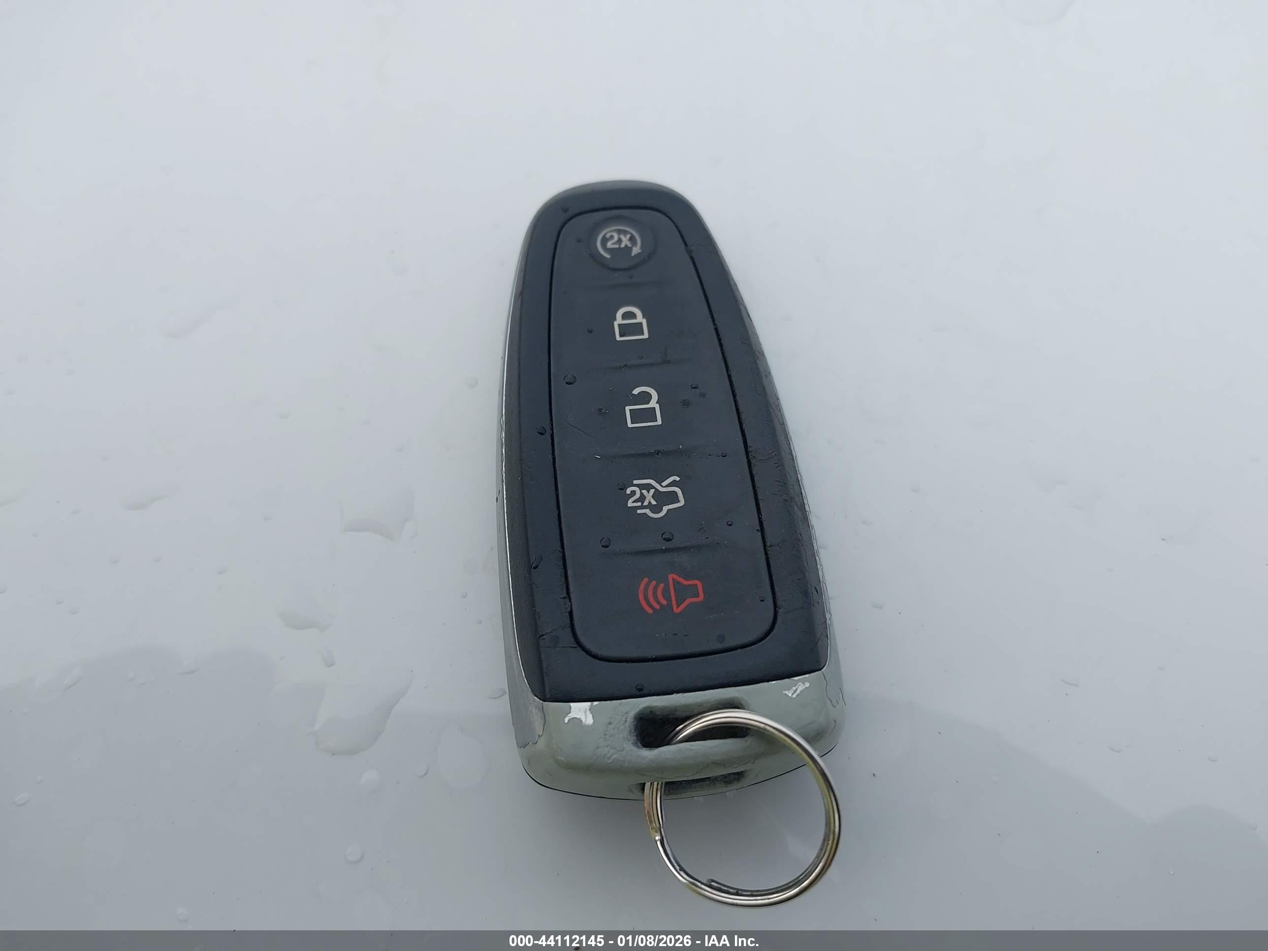 FORD C-MAX image 11