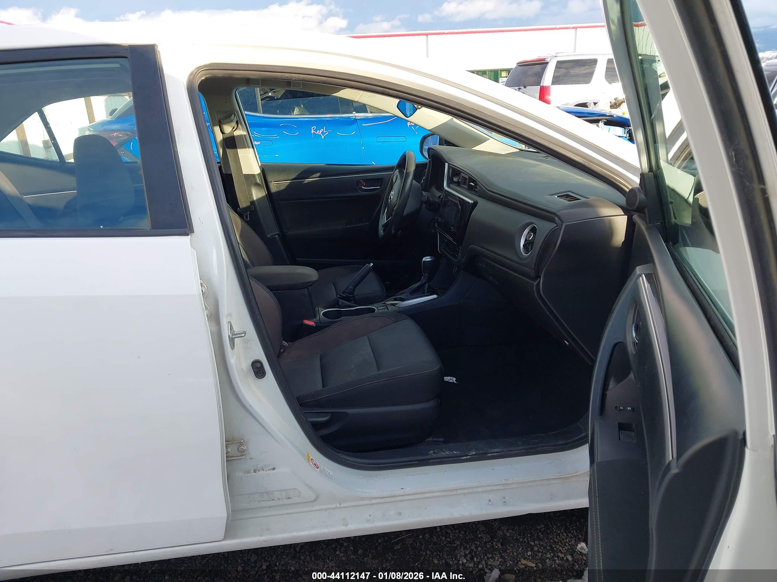 TOYOTA COROLLA image 5