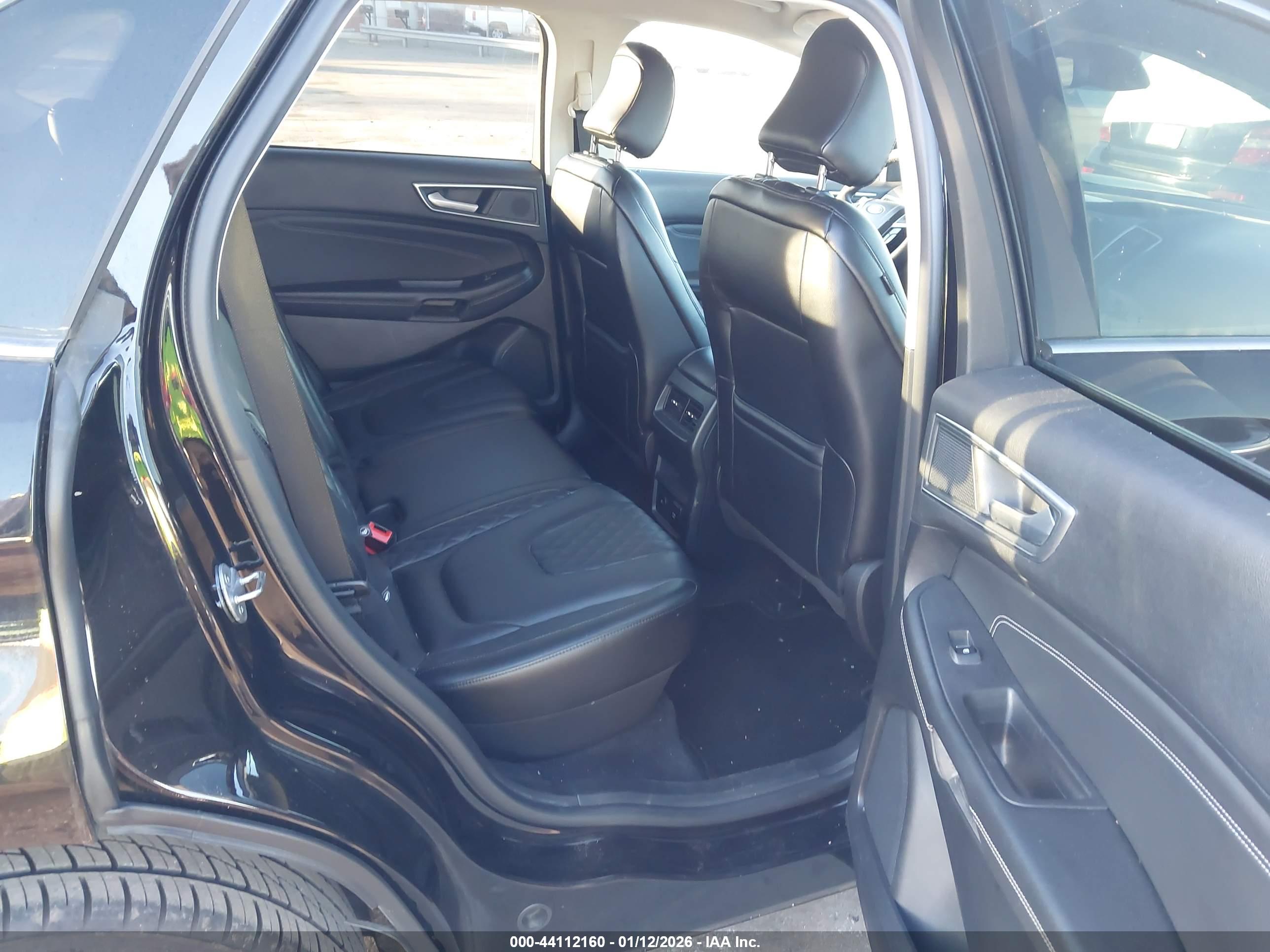 FORD EDGE image 8