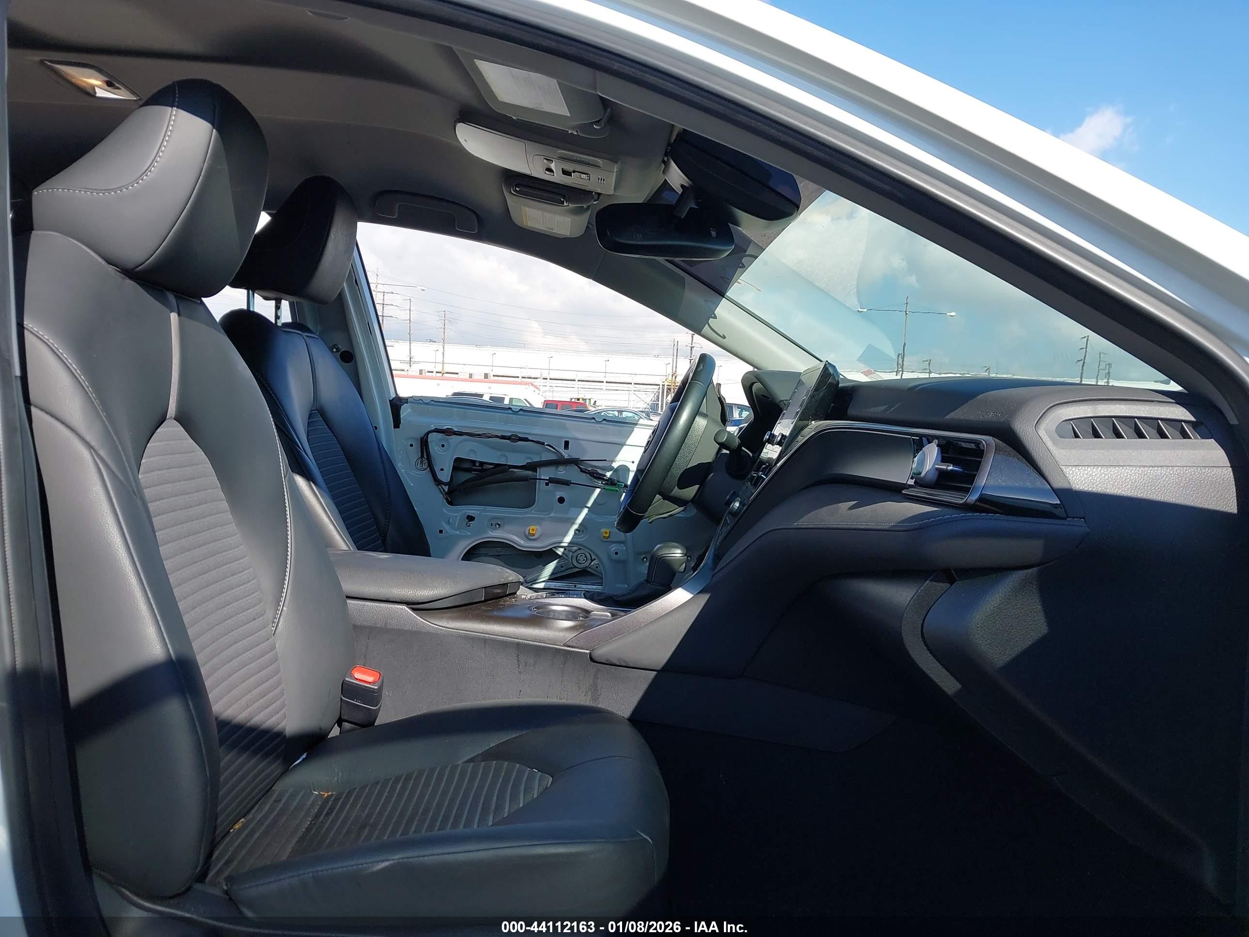TOYOTA CAMRY image 5